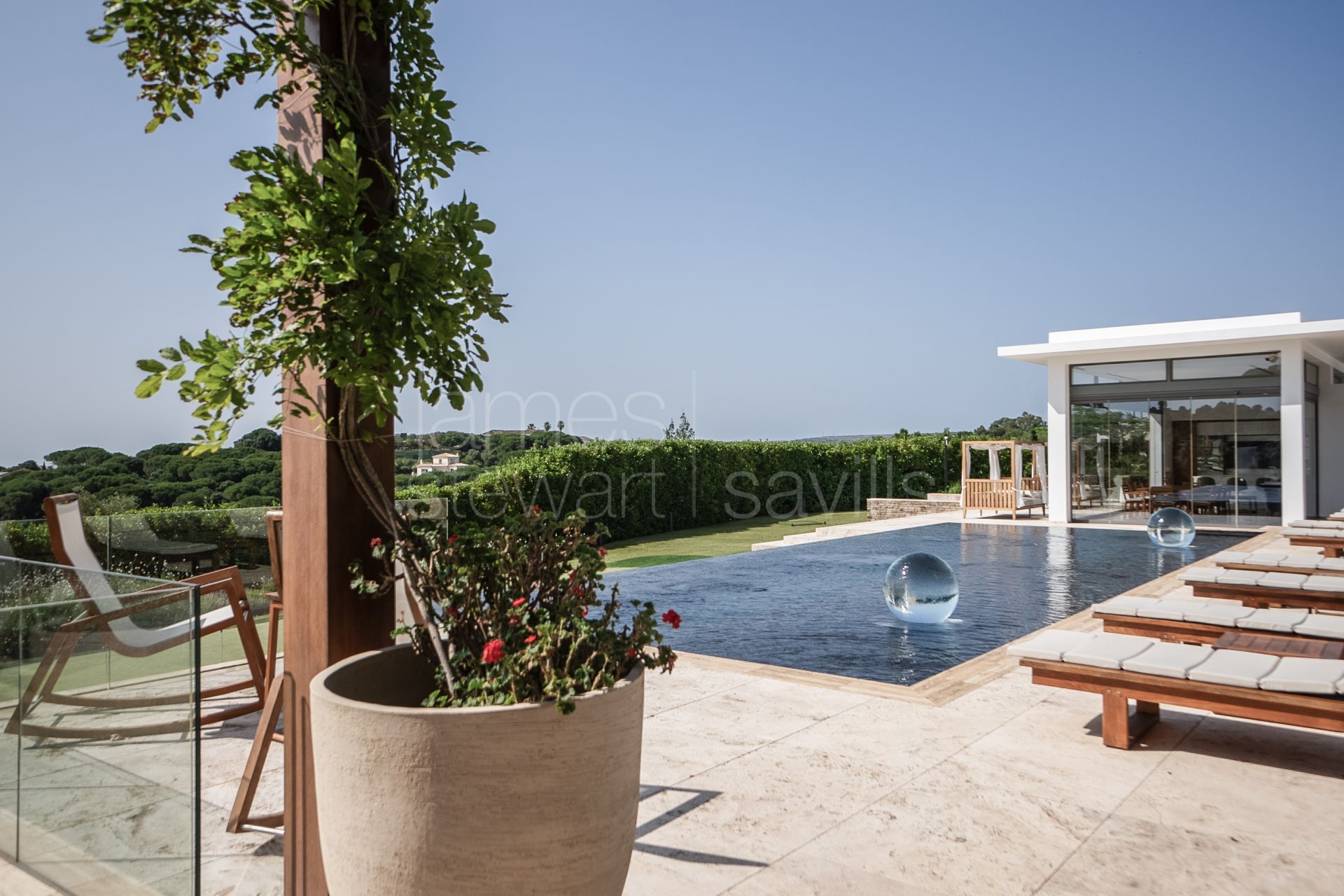 Villa Aquarius in La Reserva de Sotogrande – Privacy, Sea Views and Timeless Elegance in El Mirador