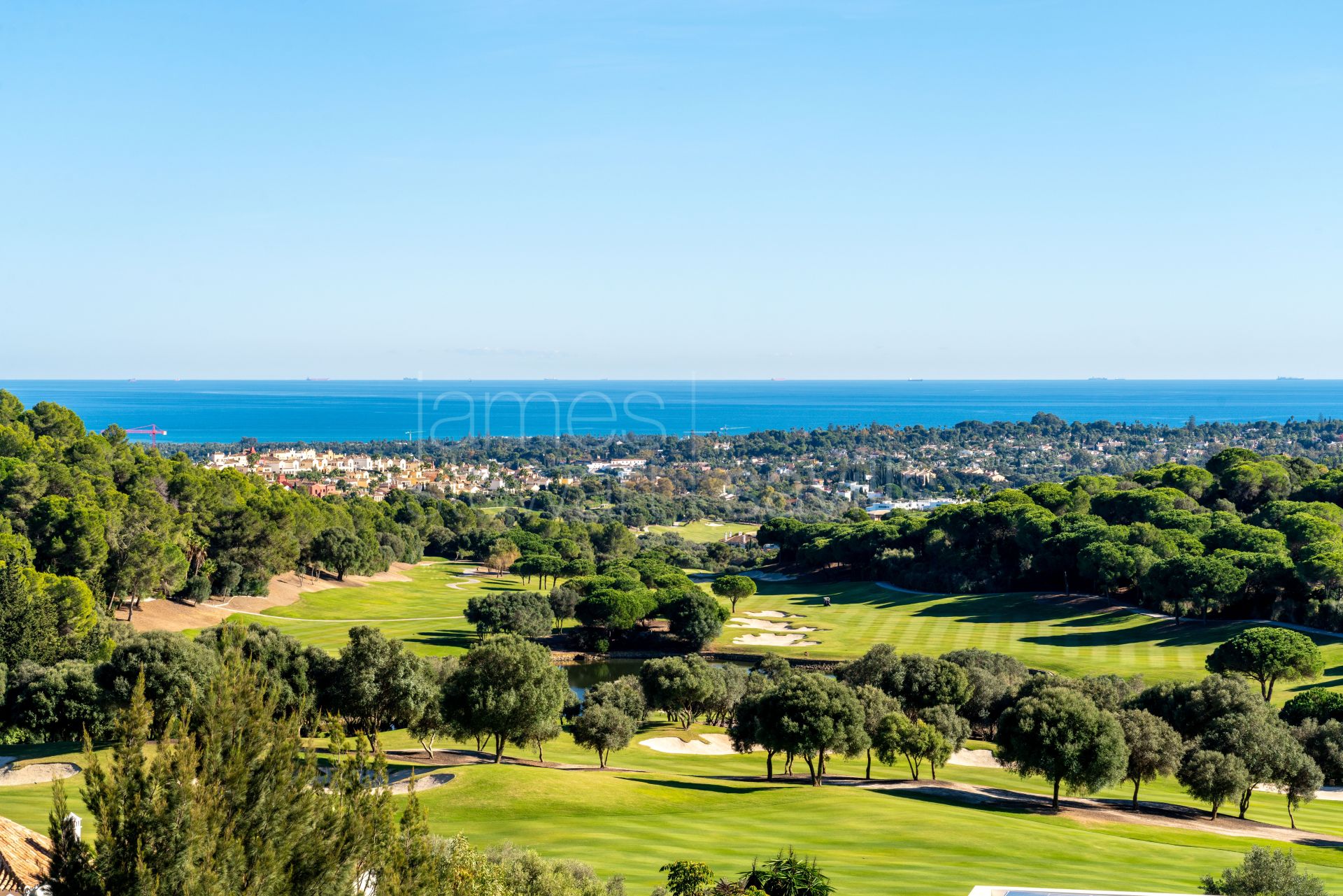 Villa Aquarius en La Reserva de Sotogrande – Privacidad, Vistas al Mar y Elegancia Atemporal en El Mirador