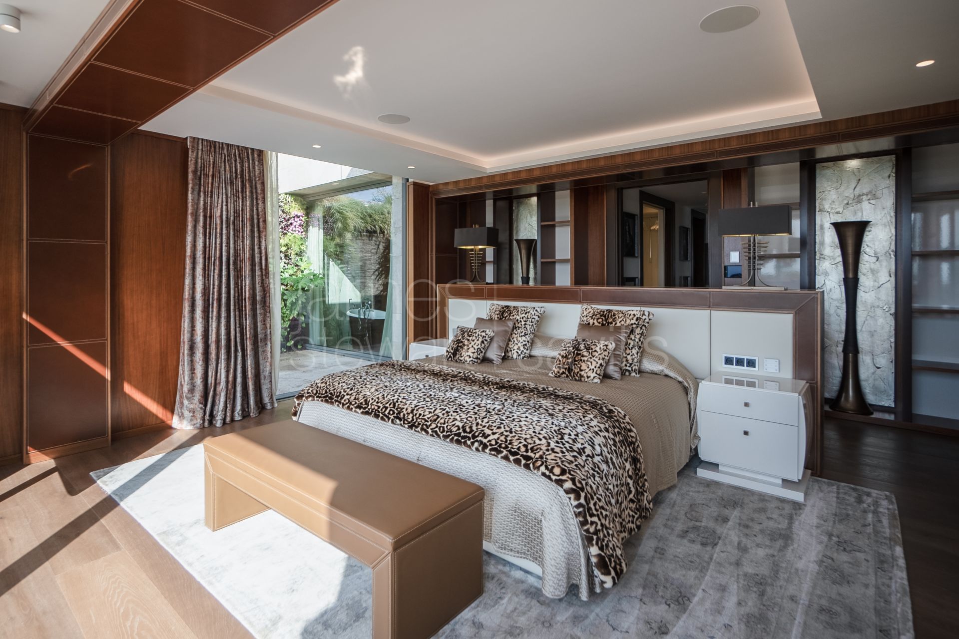 Villa Aquarius in La Reserva de Sotogrande – Privacy, Sea Views and Timeless Elegance in El Mirador