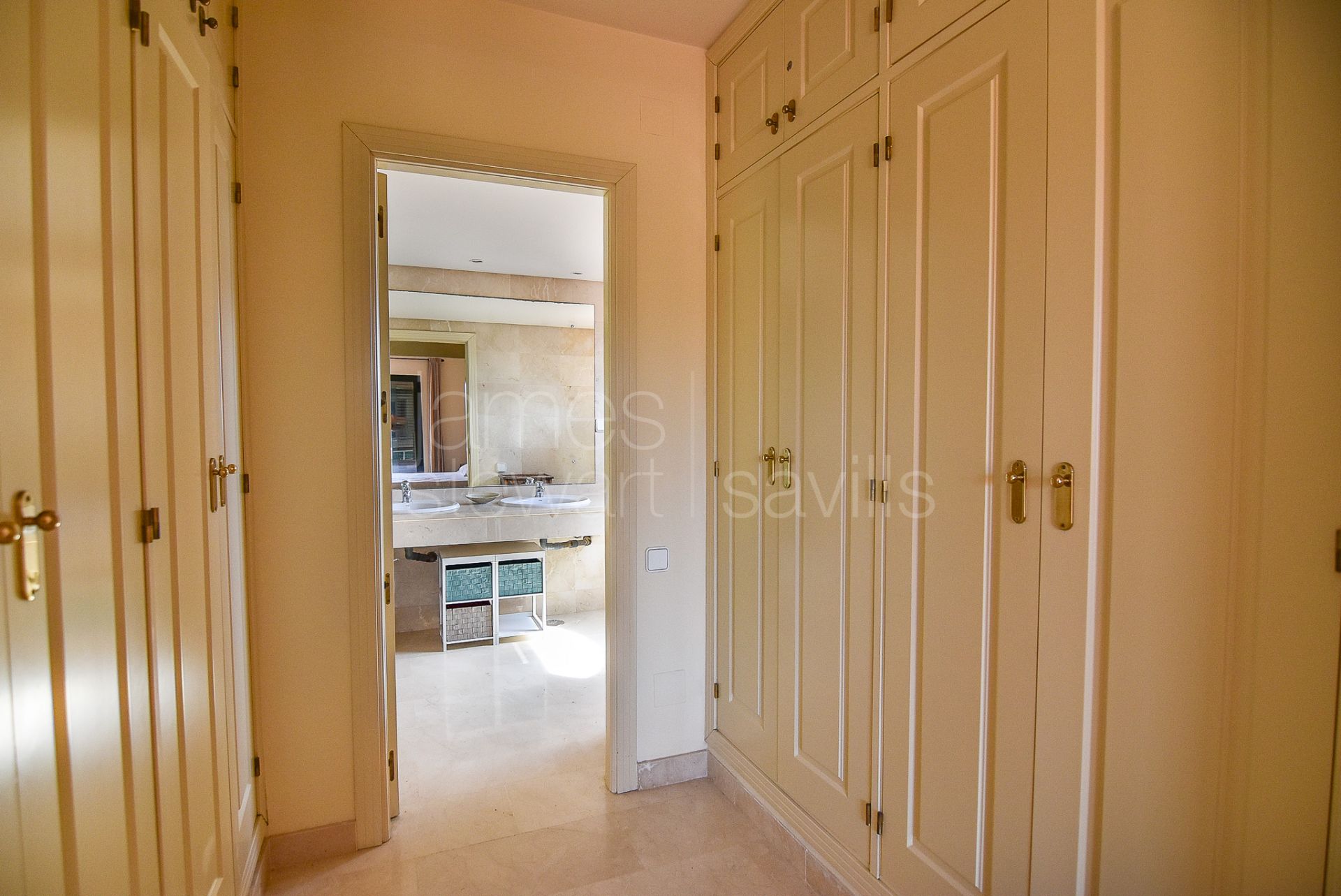 Elegant Semi-Detached Home with panoramc views in Sotogrande Alto