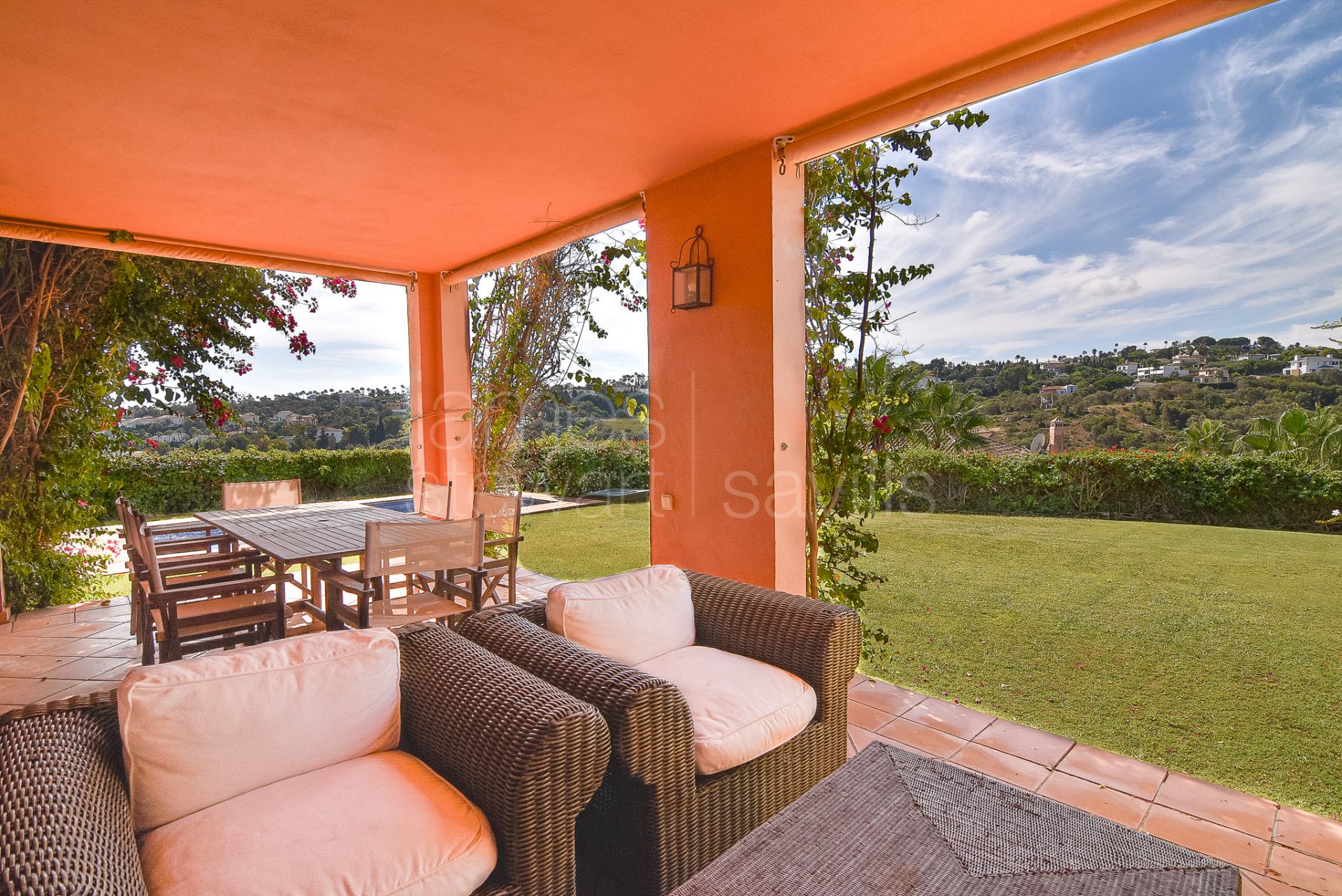 Elegant Semi-Detached Home with panoramc views in Sotogrande Alto