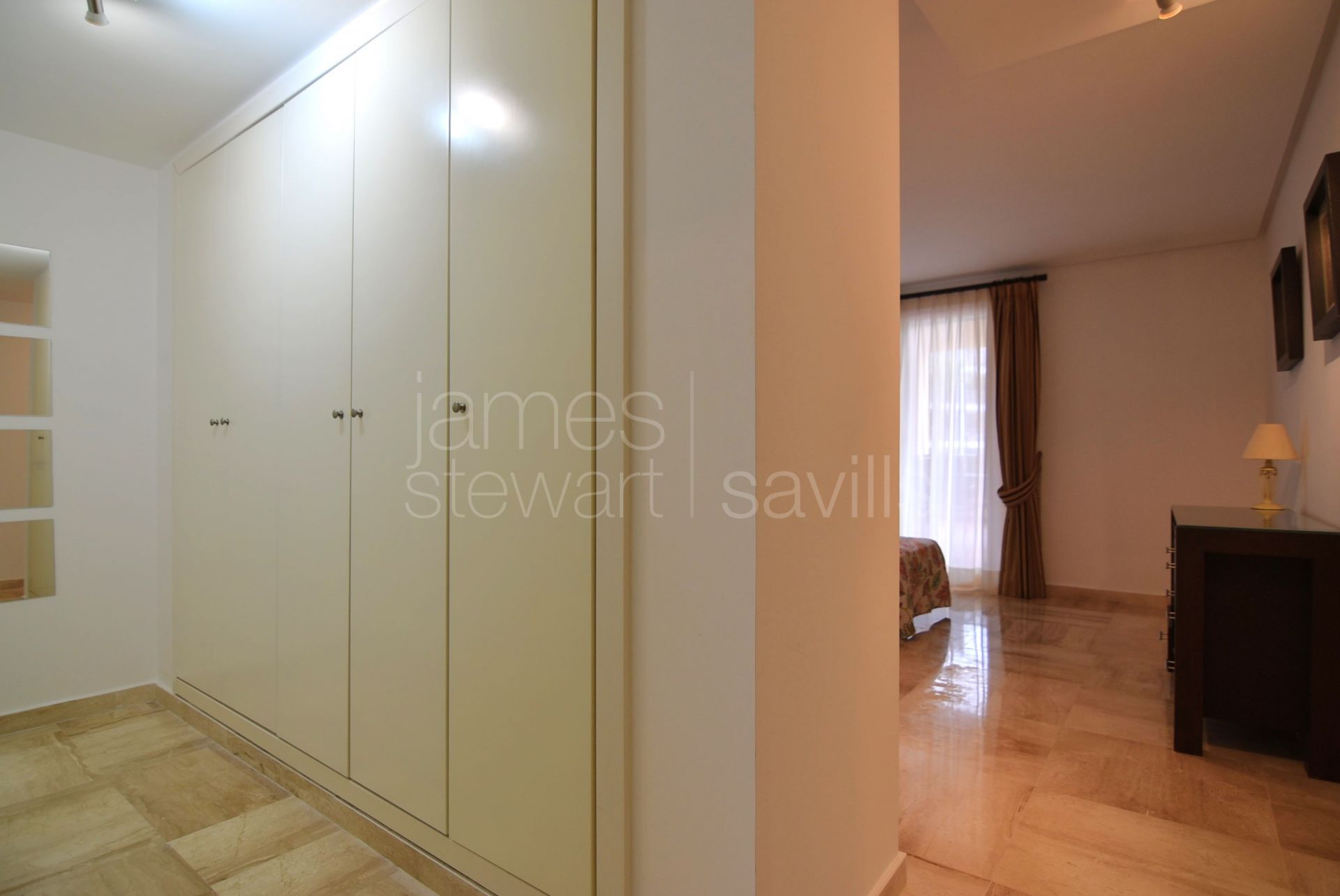 Spacious 3 bedroom Ground floor apartment in Sotogrande Marina