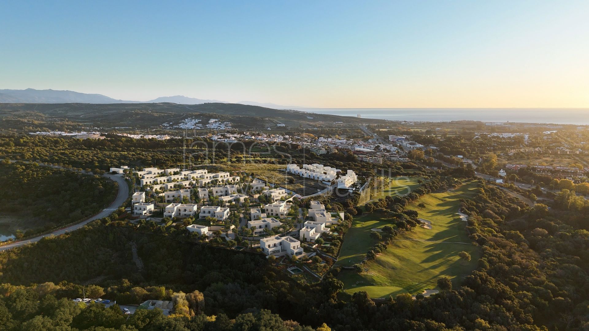 Nueva comunidad residencial de villas, casas adosadas y pareadas en La Reserva de Sotogrande - desde 954.000 €