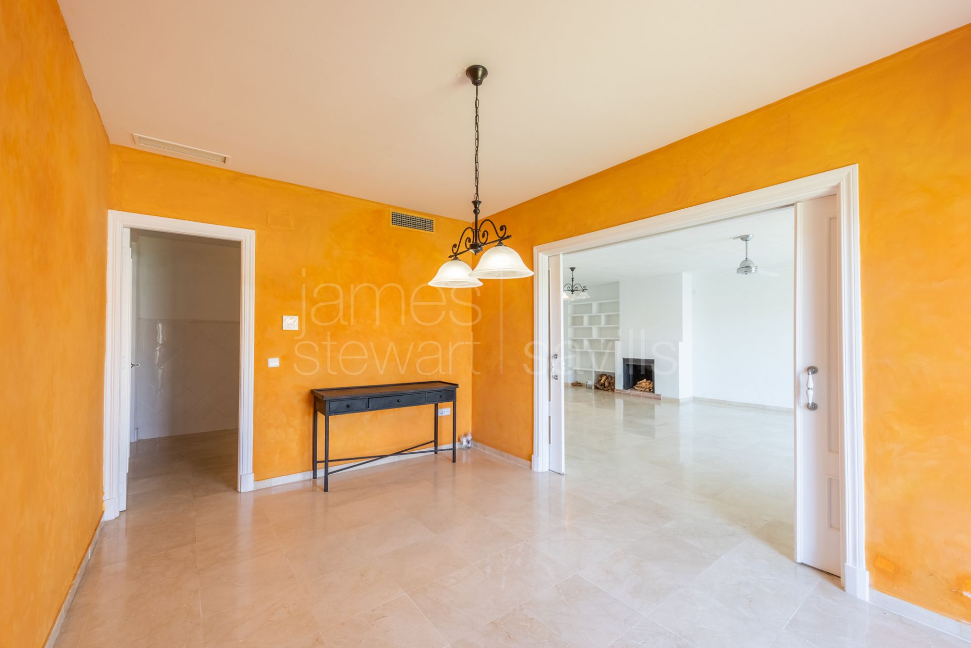 6-Bedroom Marina-Front Duplex in Ribera del Candil, Near the Beach in Sotogrande