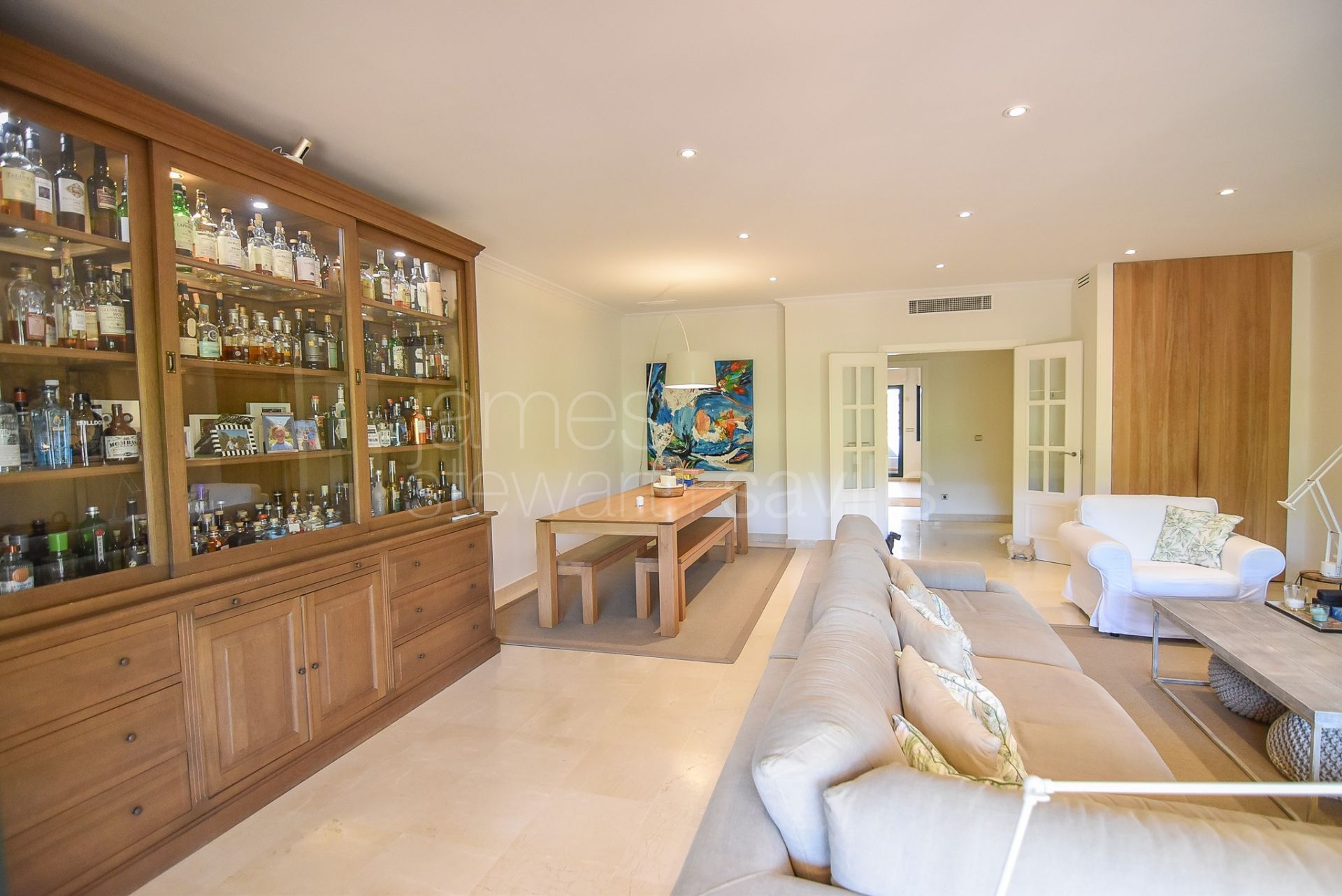 Ground floor frontline golf apartment in the heart of the San Roque Club