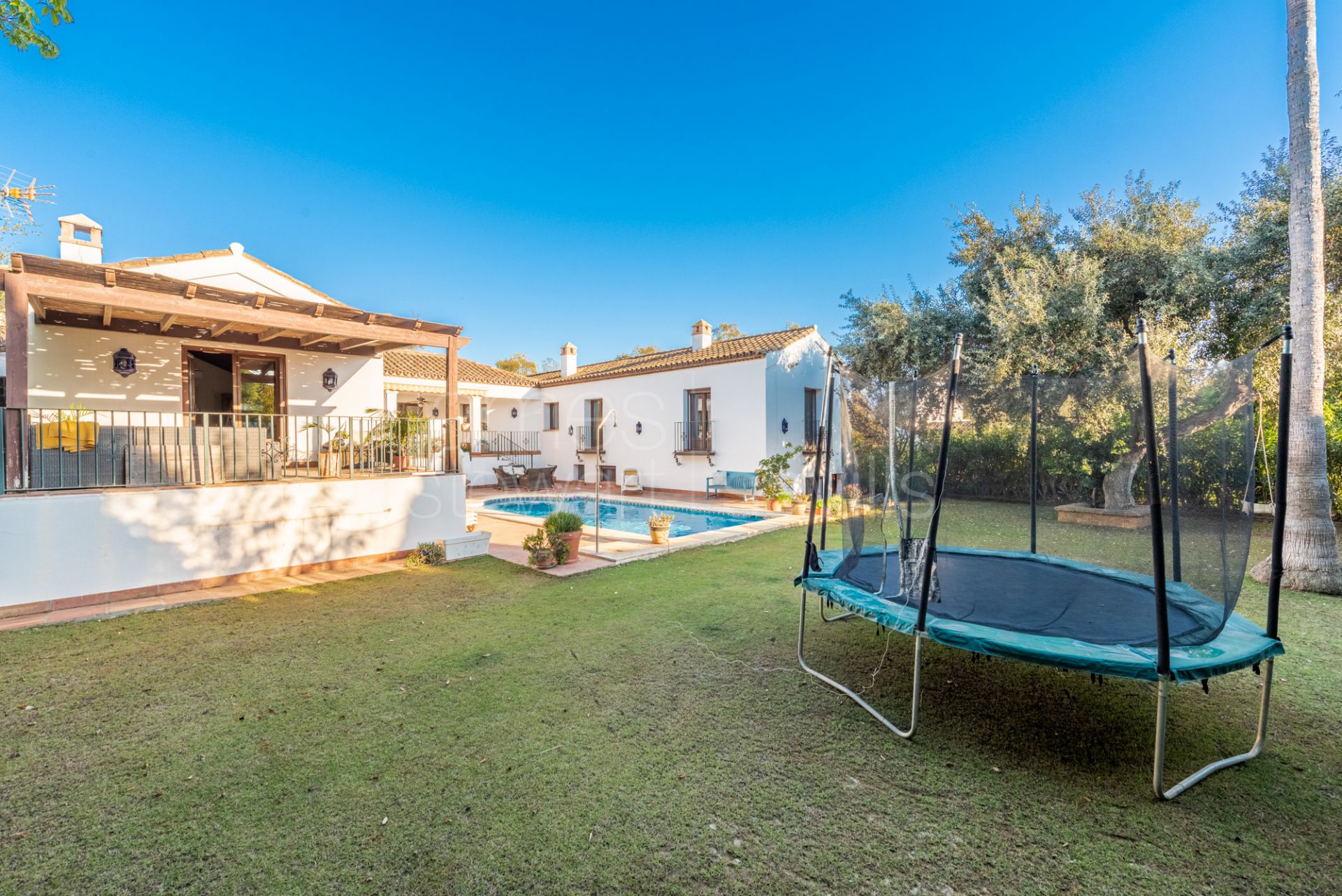 Ideal family villa in Sotogrande Alto