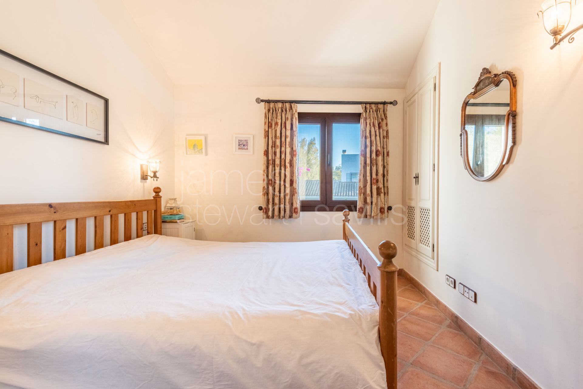 Ideal family villa in Sotogrande Alto