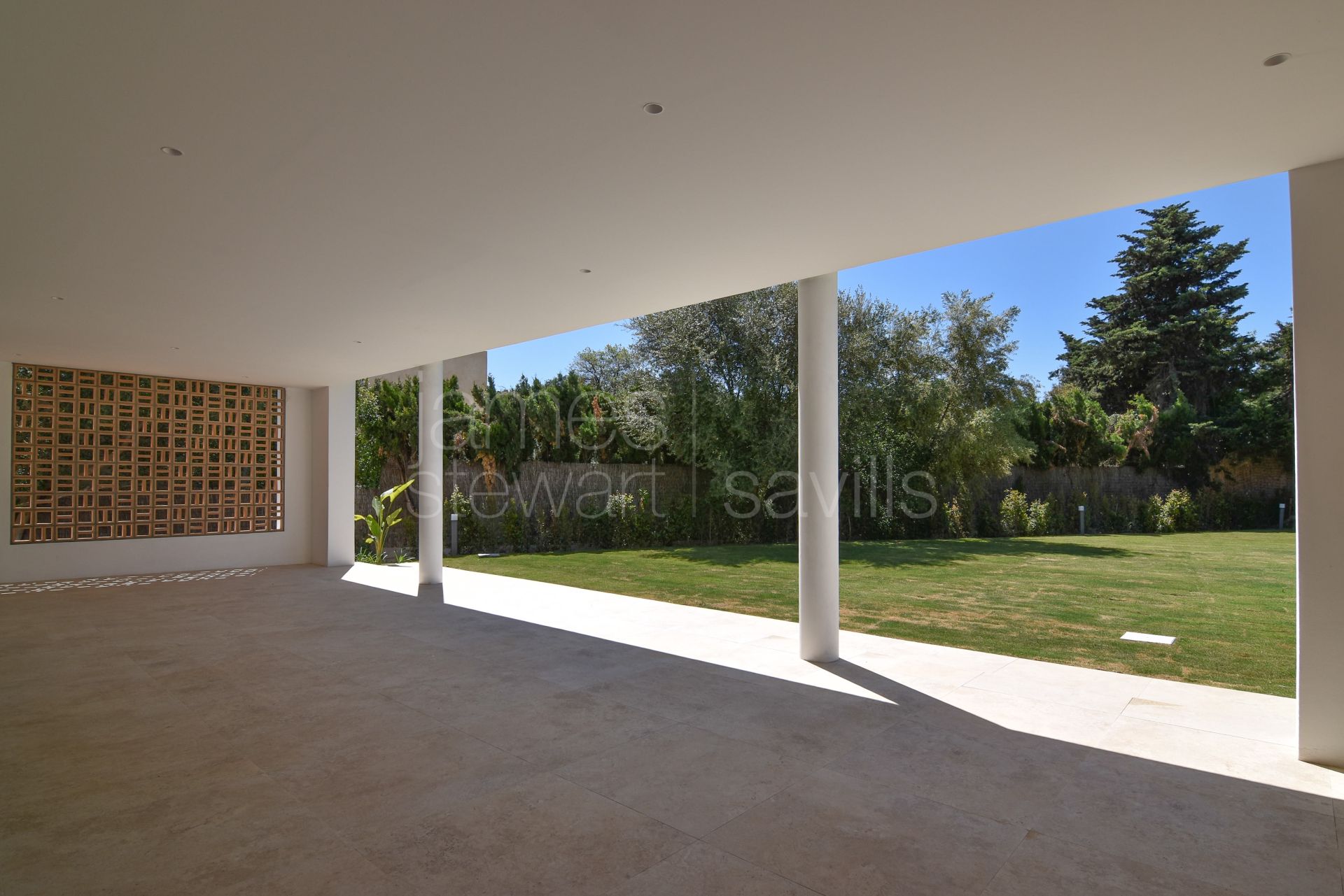 Nueva construcción villa contemporánea con Diseño Sostenible en Sotogrande Costa