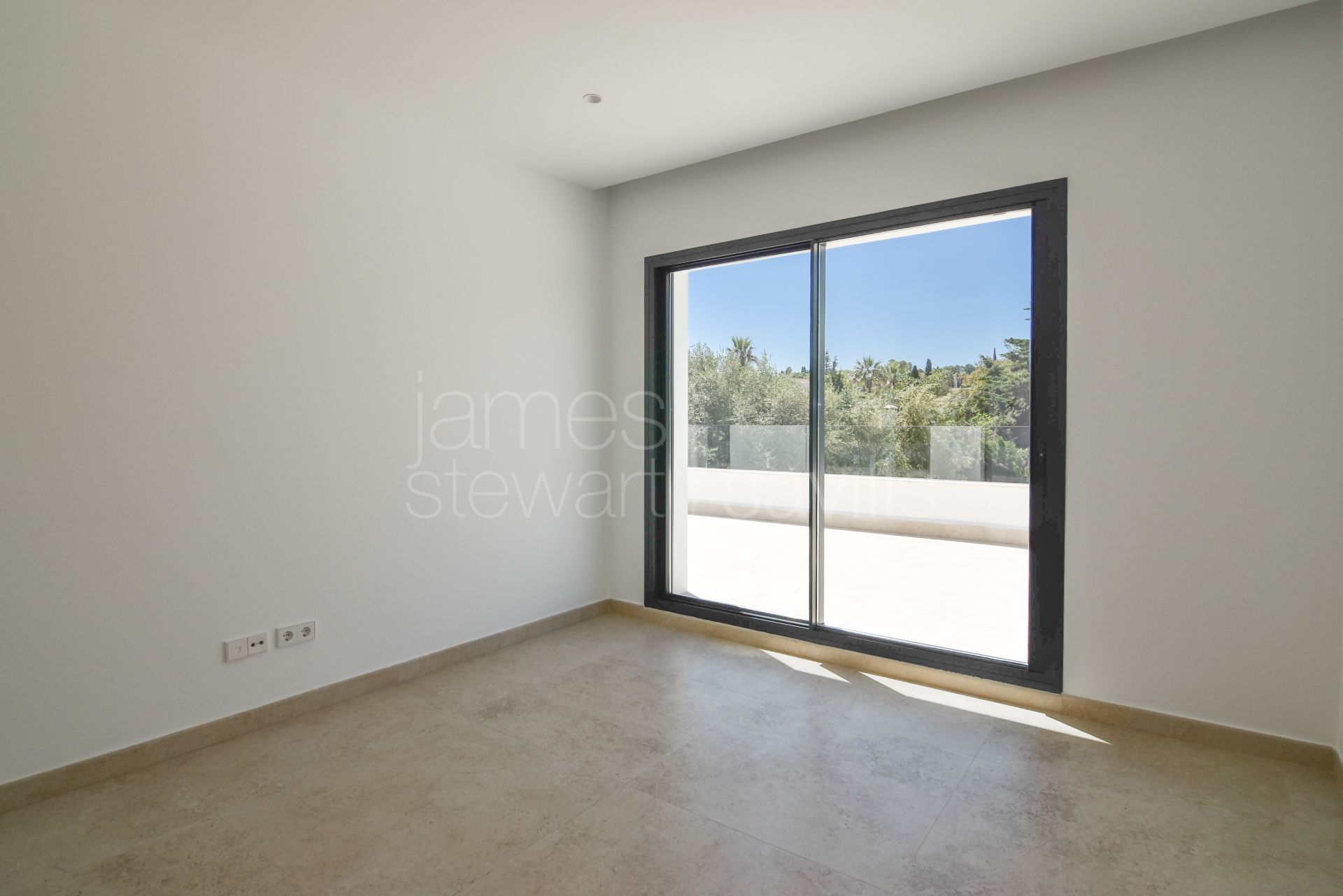 Nueva construcción villa contemporánea con Diseño Sostenible en Sotogrande Costa
