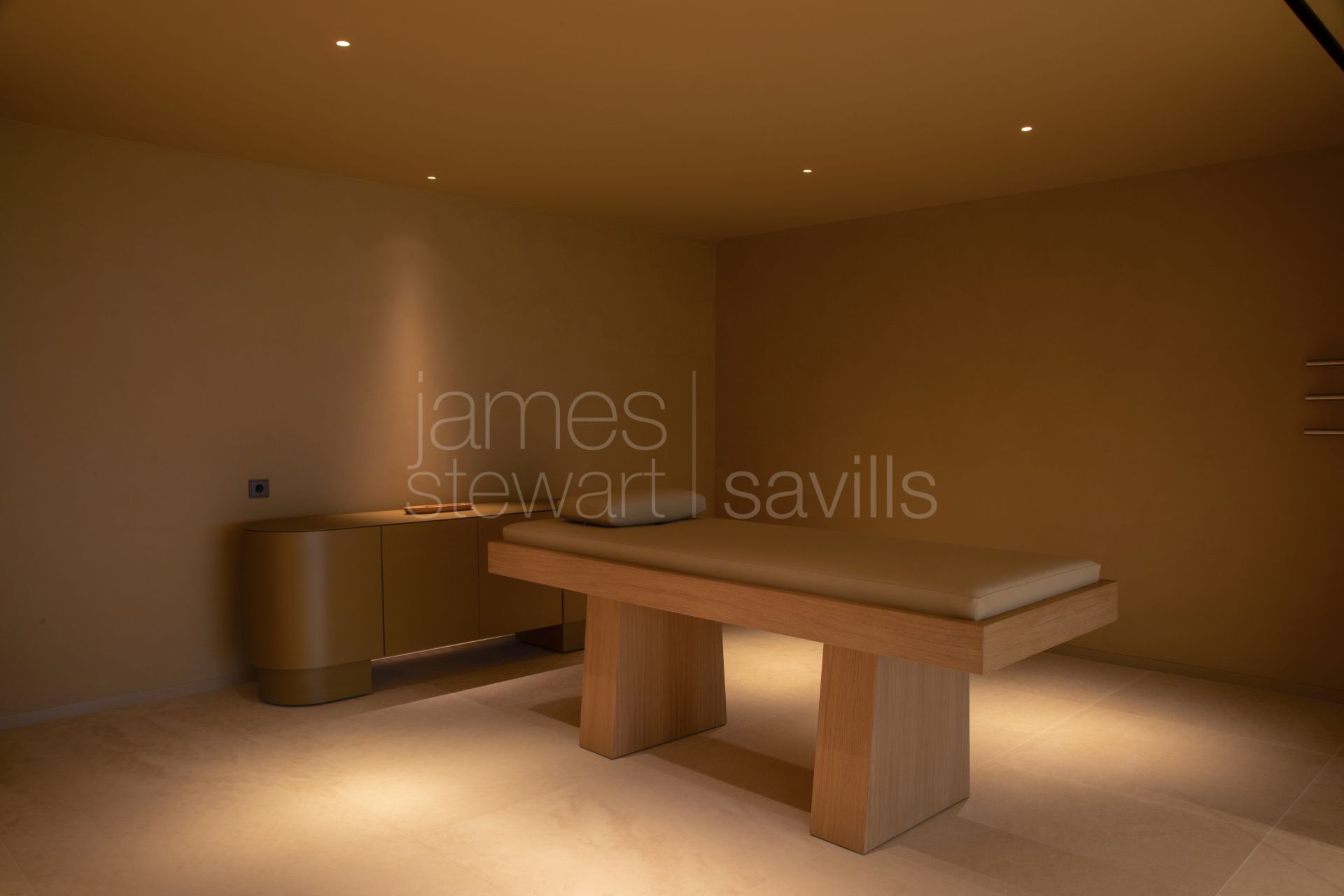 Exceptional Contemporary Villa with Panoramic Sea, Golf and Mountain Views in La Reserva, Sotogrande