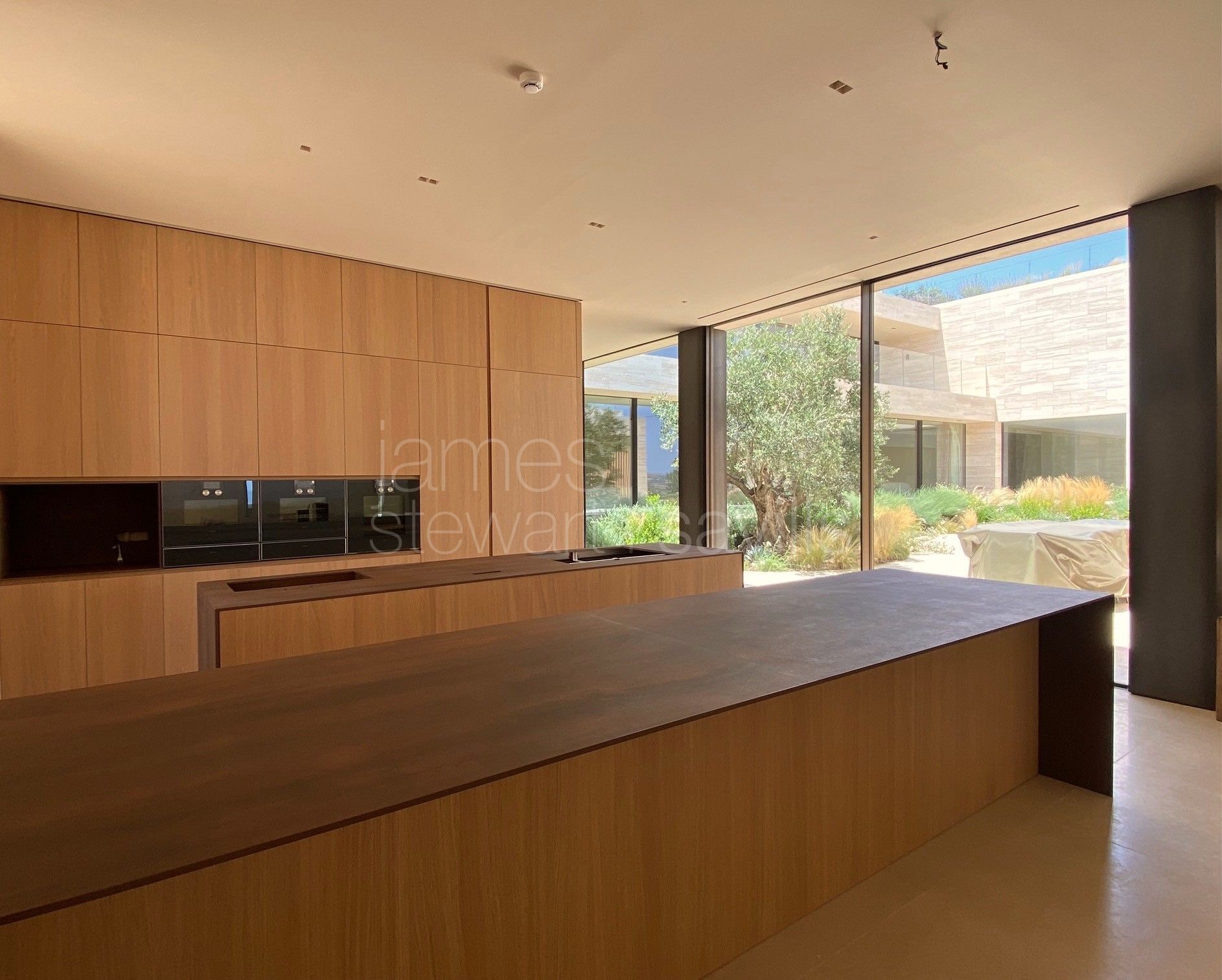 Exceptional Contemporary Villa with Panoramic Sea, Golf and Mountain Views in La Reserva, Sotogrande