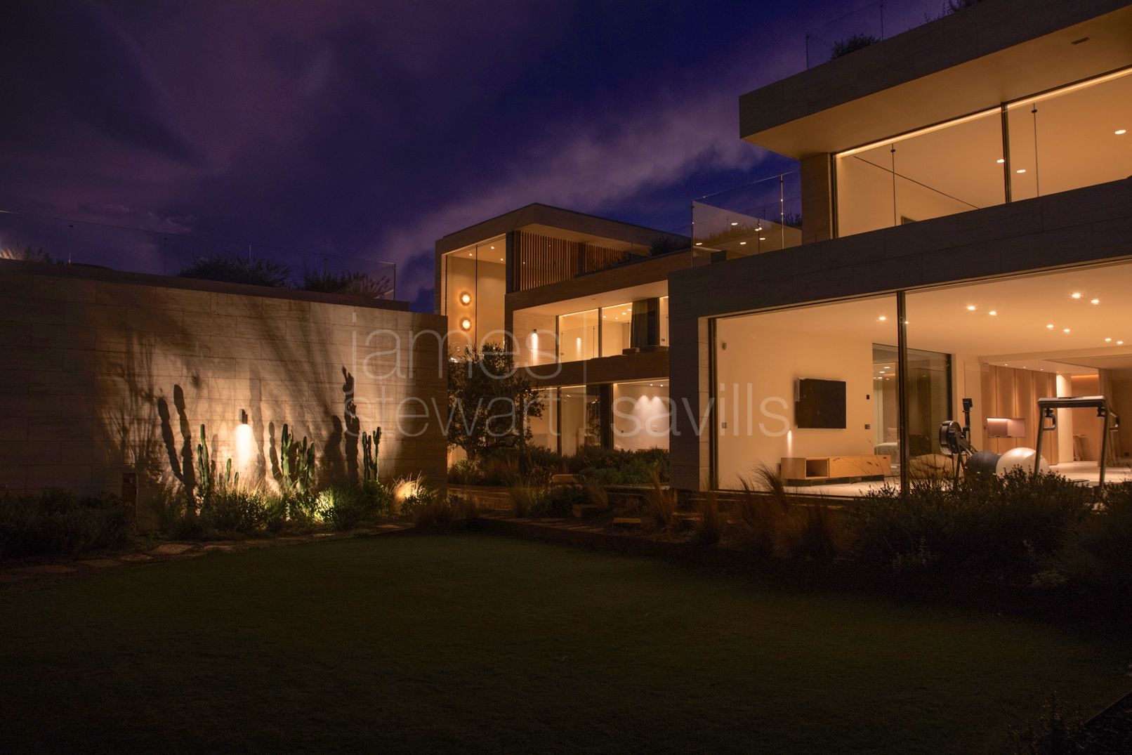 Exceptional Contemporary Villa with Panoramic Sea, Golf and Mountain Views in La Reserva, Sotogrande