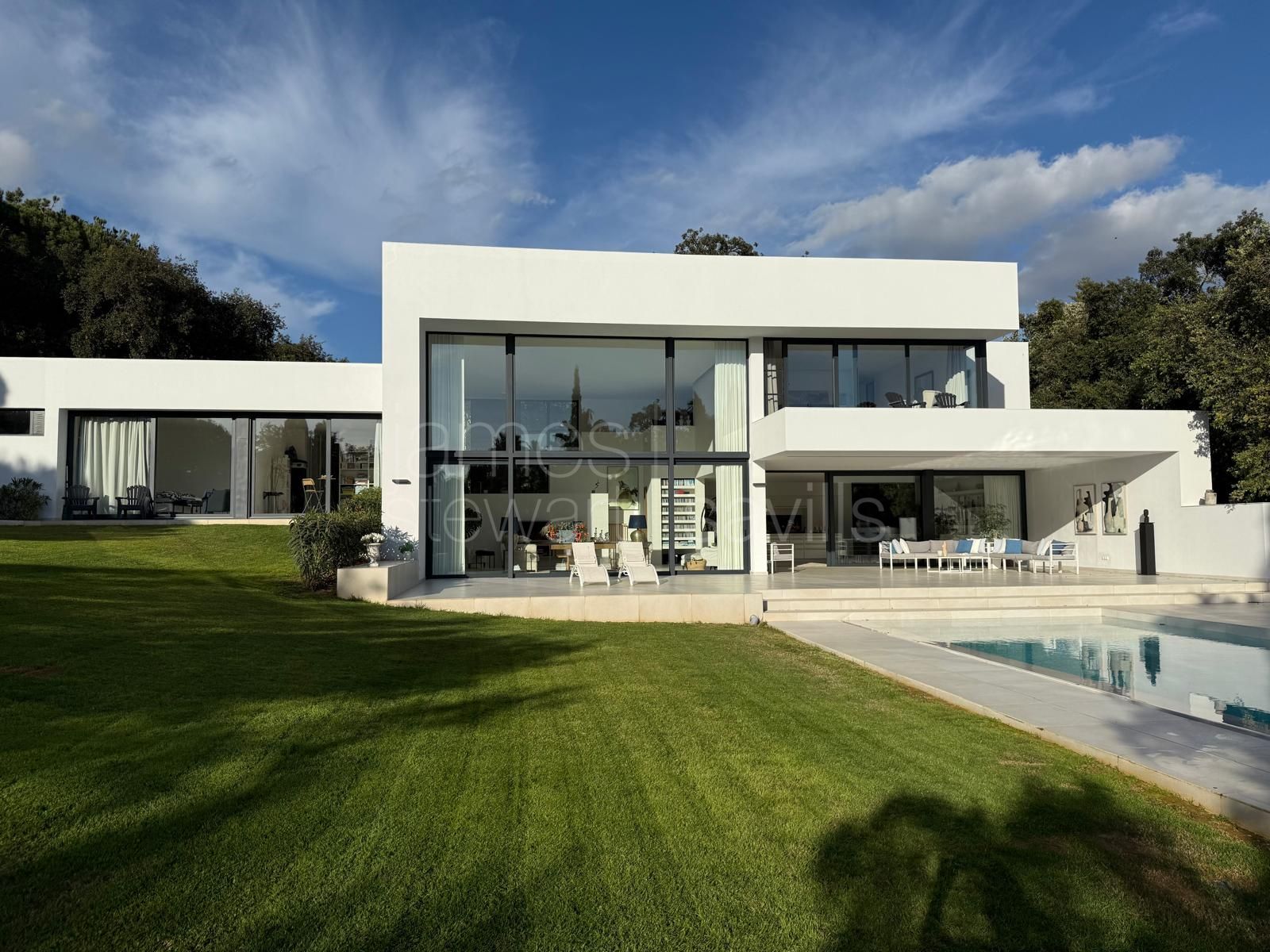 Modern Villa for Sale in Zone D, Sotogrande