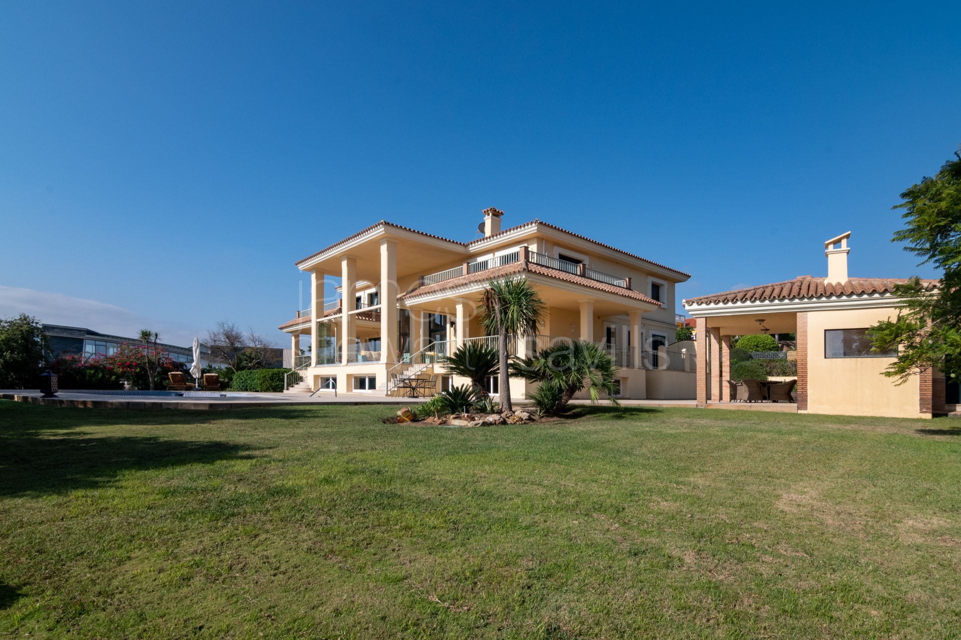 Spacious Family Villa in Sotogrande Alto