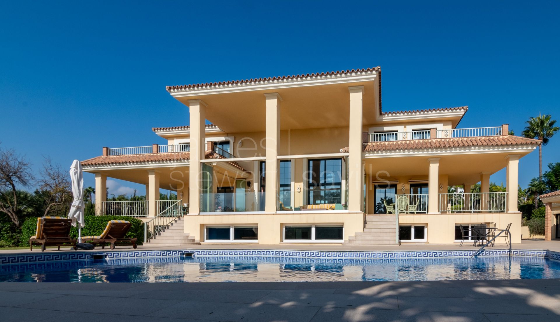 Spacious Family Villa in Sotogrande Alto