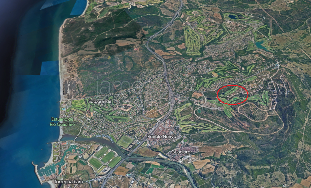 Parcela en Primera Línea de Golf en La Reserva, Sotogrande