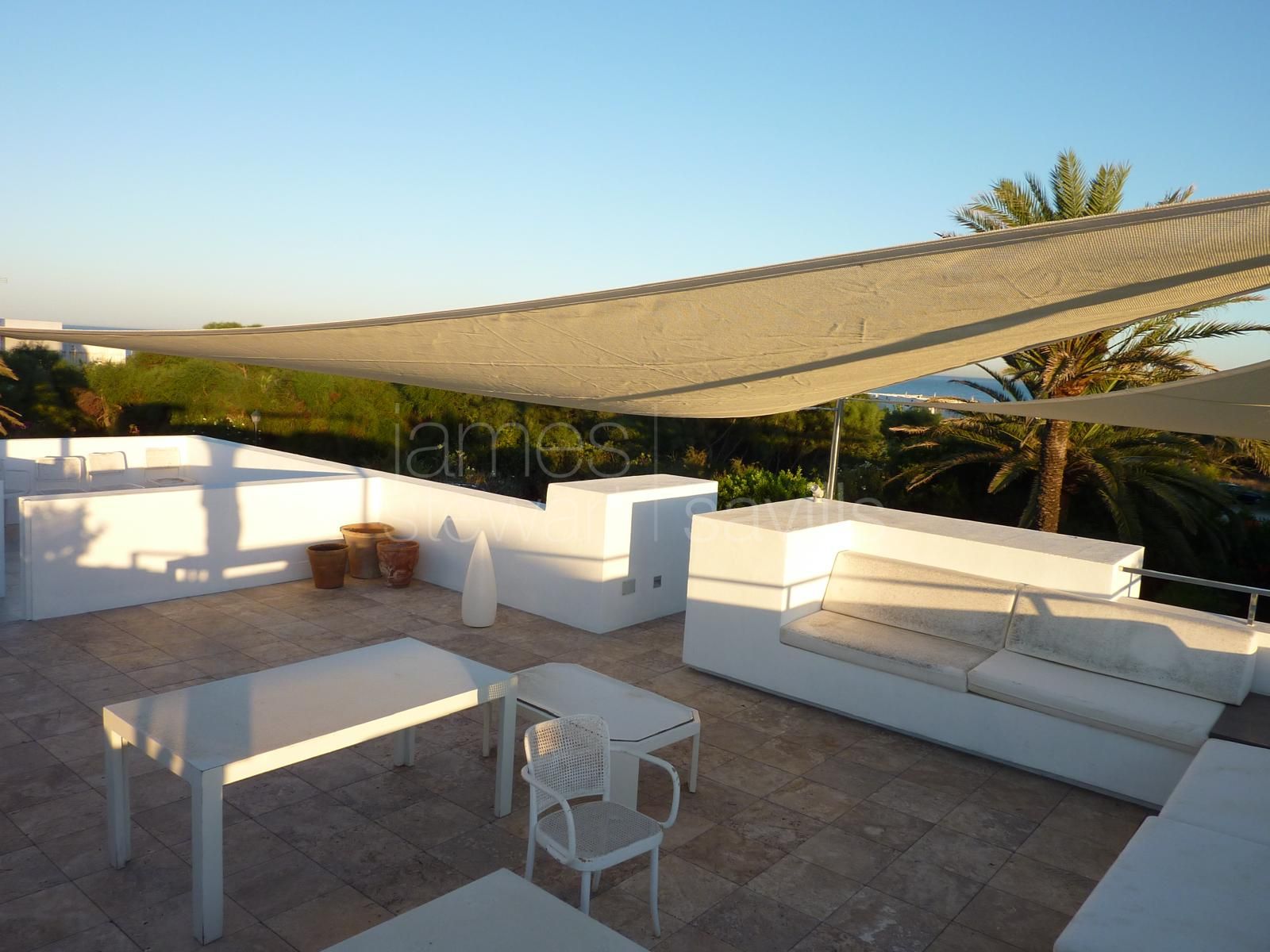 Bungalow by Trocadero Beach Club with Large Terrace & Sea Views