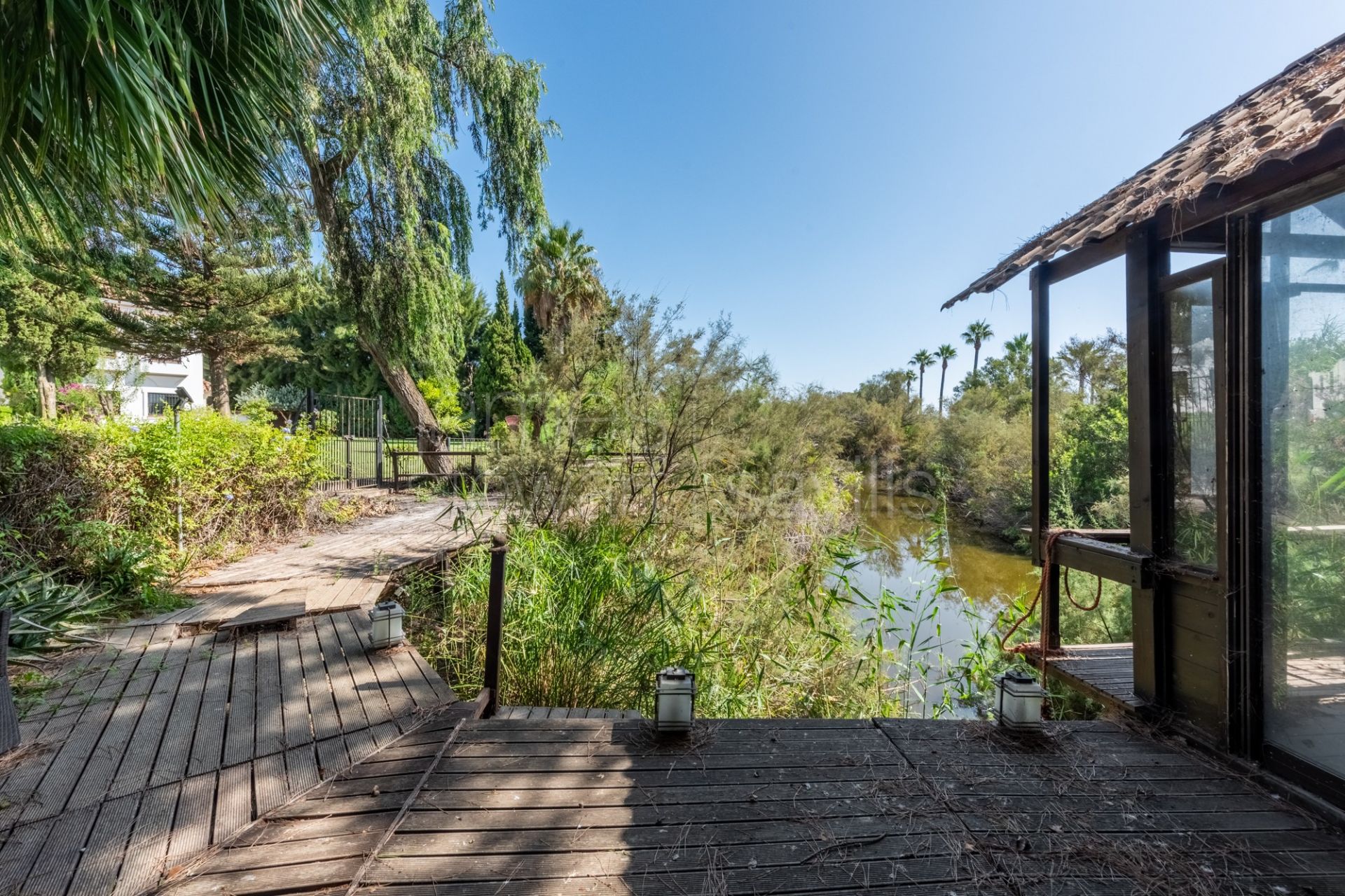 Villa for Sale in the Kings & Queens close to the Guadiaro River in Sotogrande