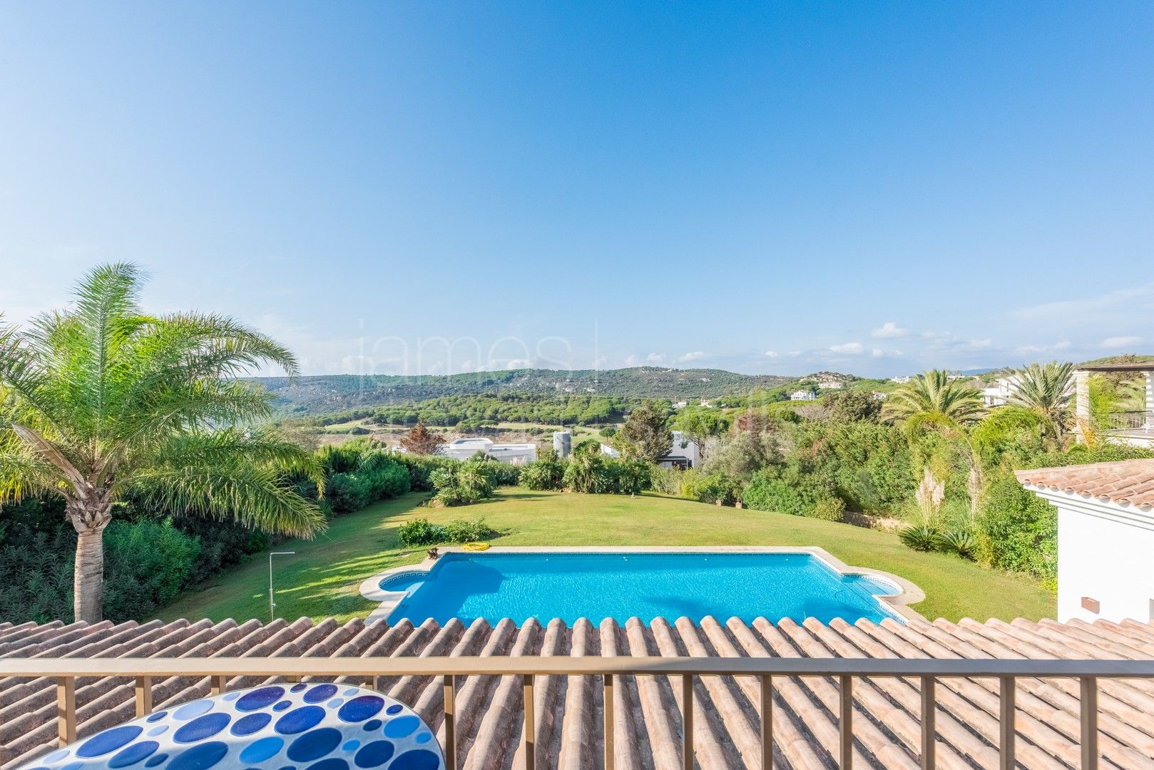 Renovated Sotogrande Alto Villa for Sale with Almenara Lake and Golf Views