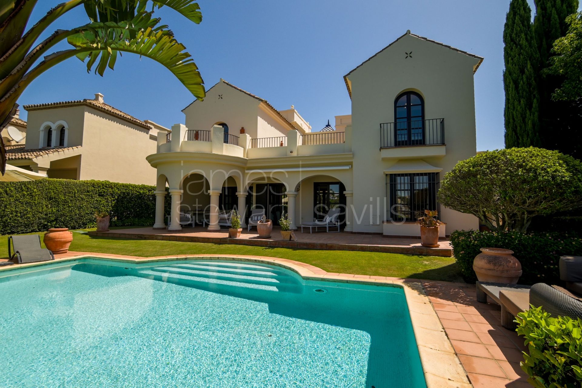 South-Facing Frontline Golf Villa in Los Cortijos de la Reserva, Sotogrande