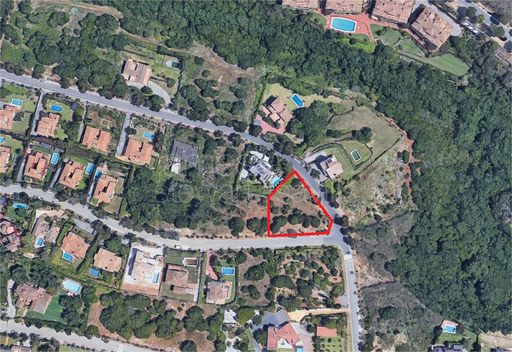 Parcela en Esquina en Sotogrande Alto, Cádiz