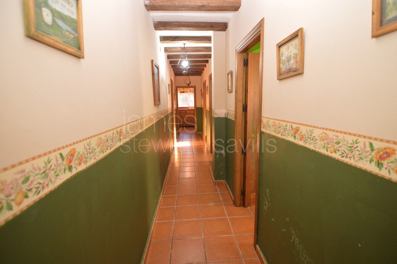 Charming Countryside Home Just 10 Minutes from Sotogrande