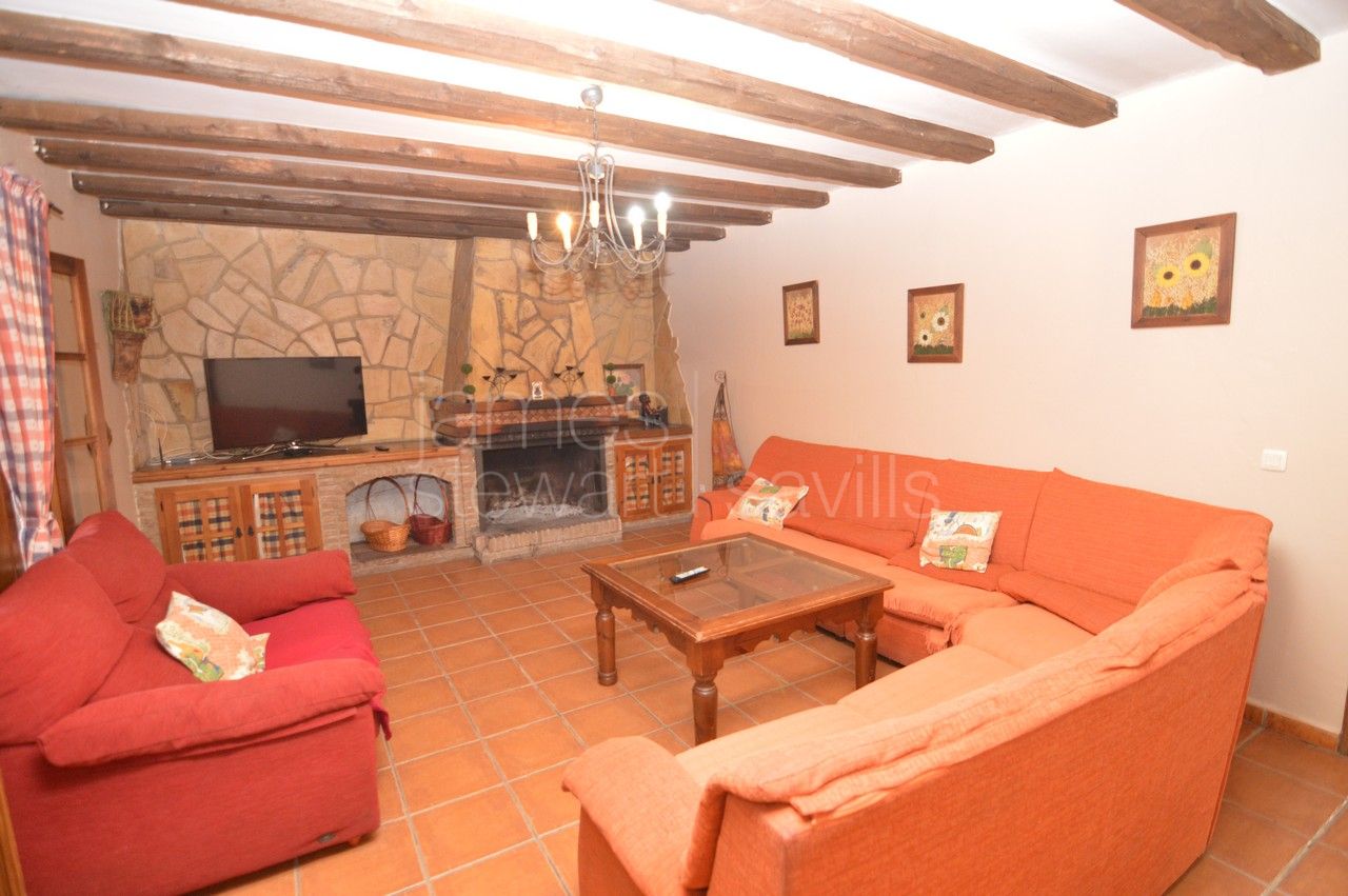 Charming Countryside Home Just 10 Minutes from Sotogrande