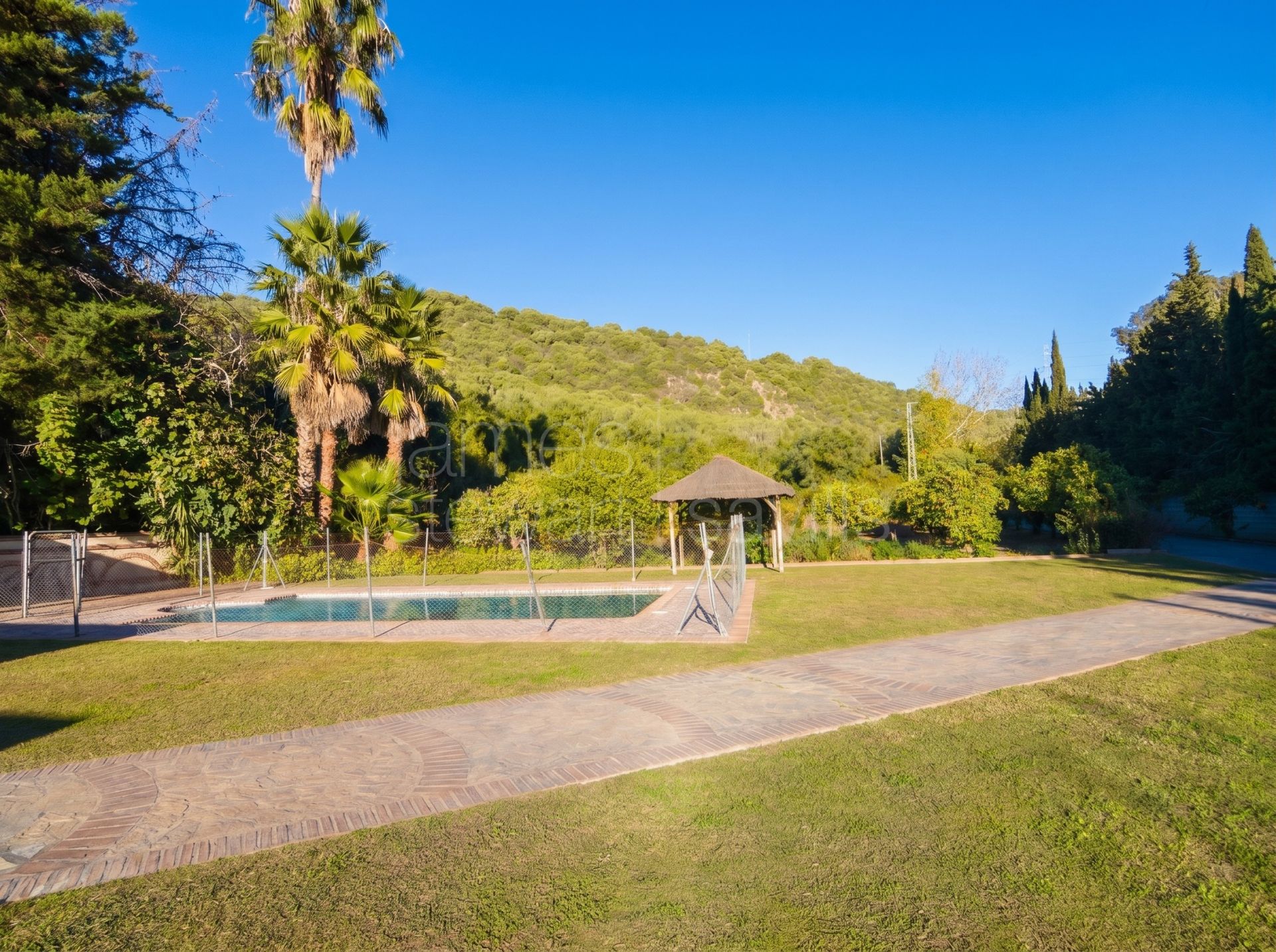 Charming Countryside Home Just 10 Minutes from Sotogrande
