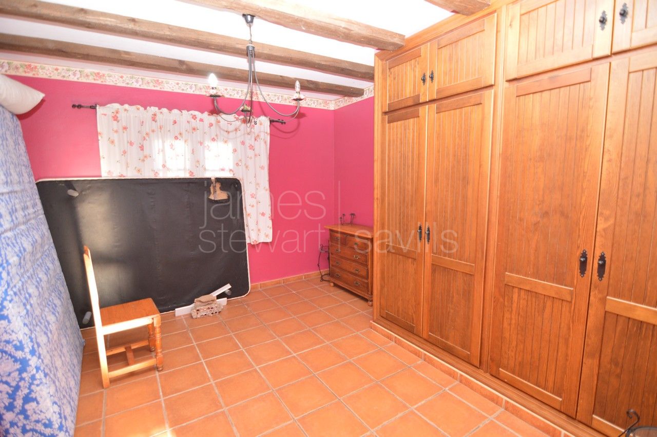 Charming Countryside Home Just 10 Minutes from Sotogrande