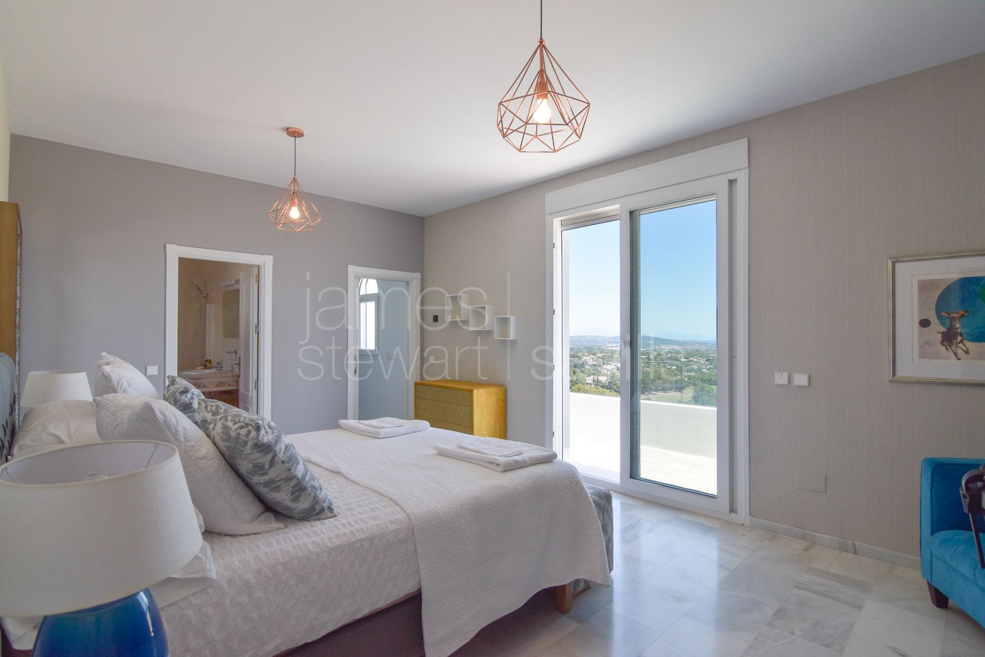 Truly stunning 120º panoramic golf and sea views from all floors