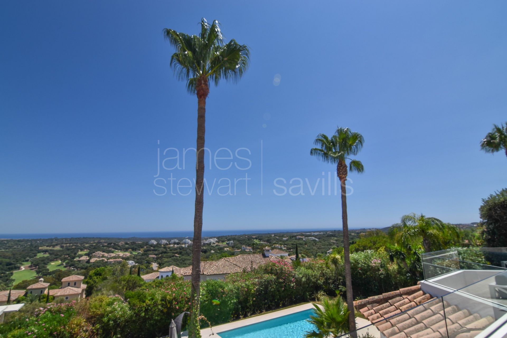 Truly stunning 120º panoramic golf and sea views from all floors