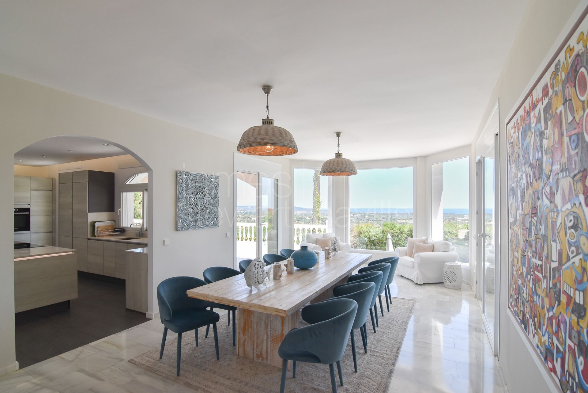 Truly stunning 120º panoramic golf and sea views from all floors