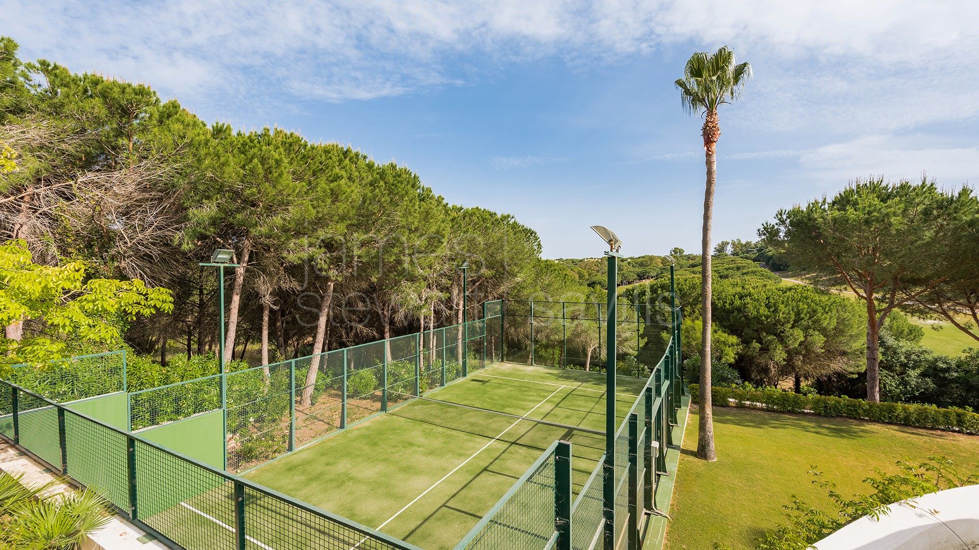 Cortijo El Olivo: Luxurious, Discrete and Elegant Villa wih views to the Almenara Golf Course