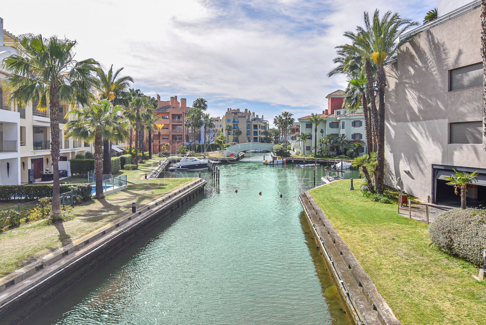 Atraque de 6 metros en la Marina de Sotogrande