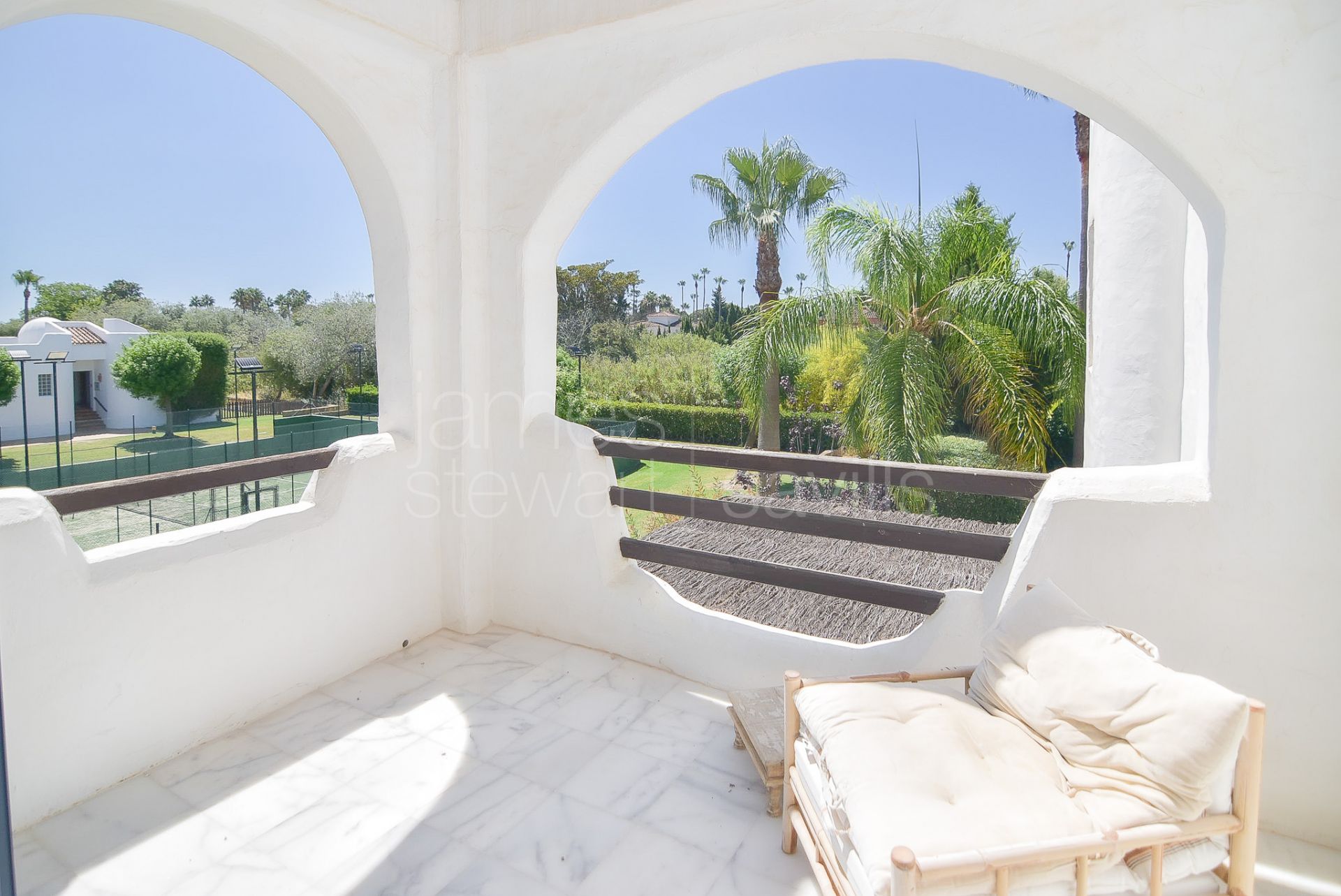 Bright and Beautiful 3-Bedroom Apartment in El Polo, Sotogrande