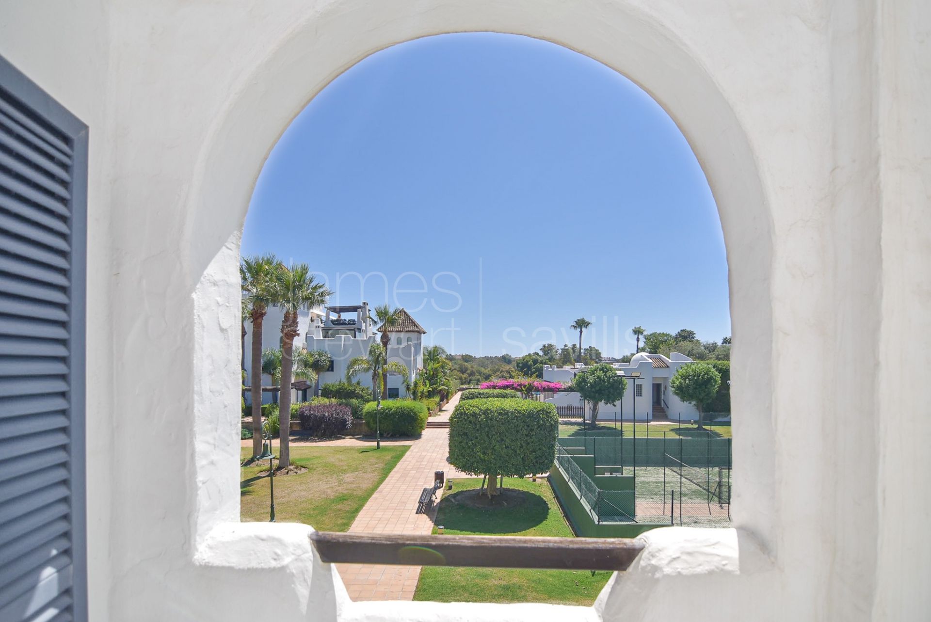 Bright and Beautiful 3-Bedroom Apartment in El Polo, Sotogrande