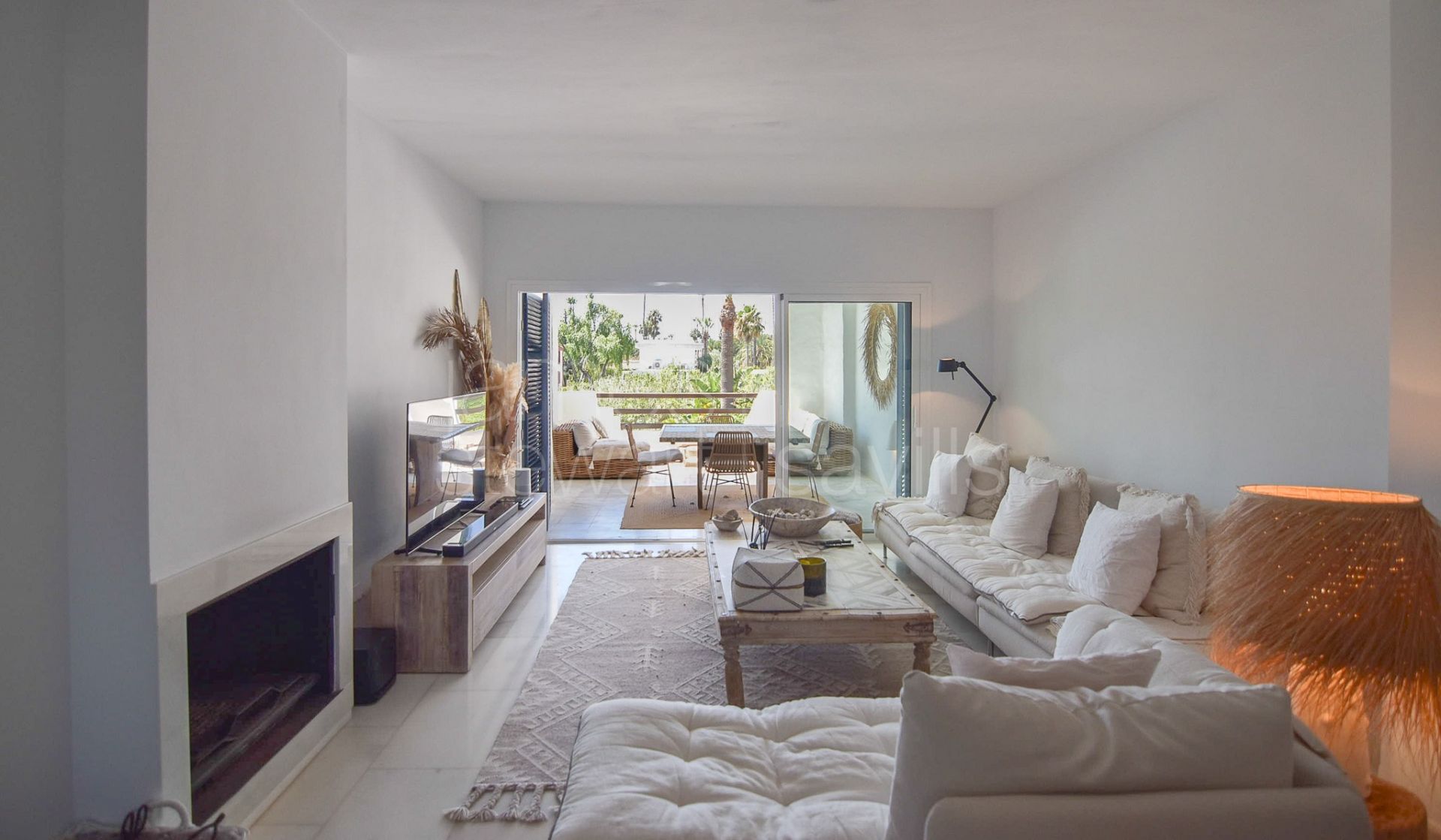 Bright and Beautiful 3-Bedroom Apartment in El Polo, Sotogrande