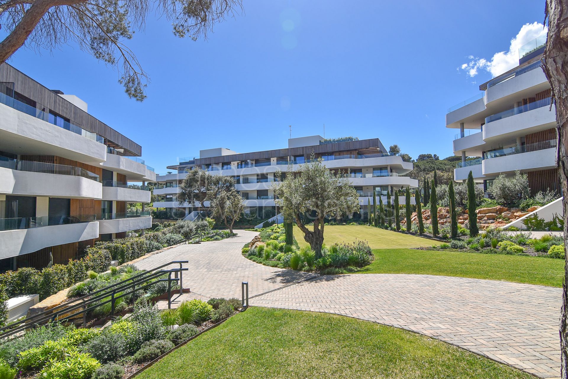 Last 4-Bedroom Ground Floor Apartment | Village Verde, La Reserva