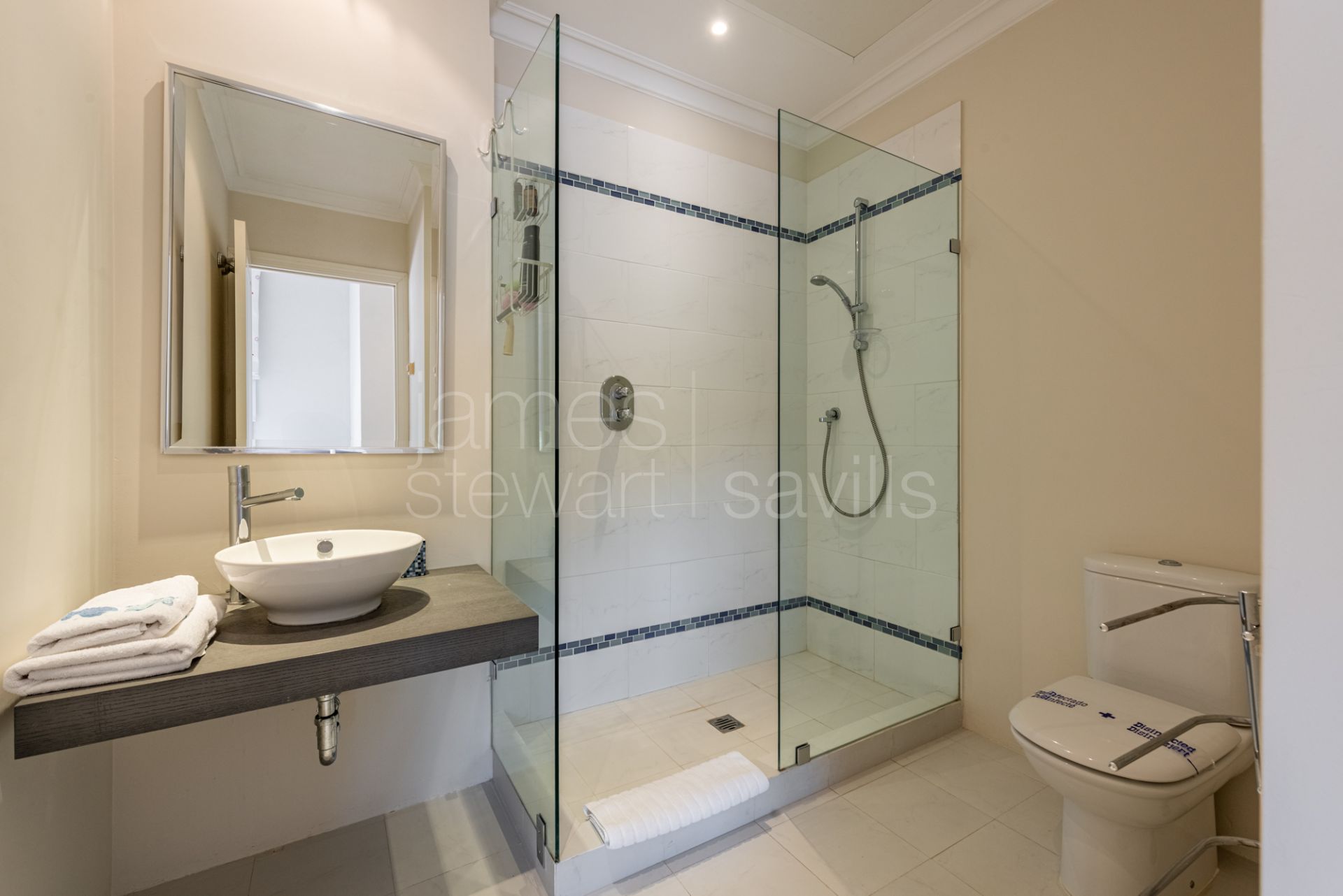 Elegant Golfside Villa with Sea Views in Almenara, Sotogrande Alto