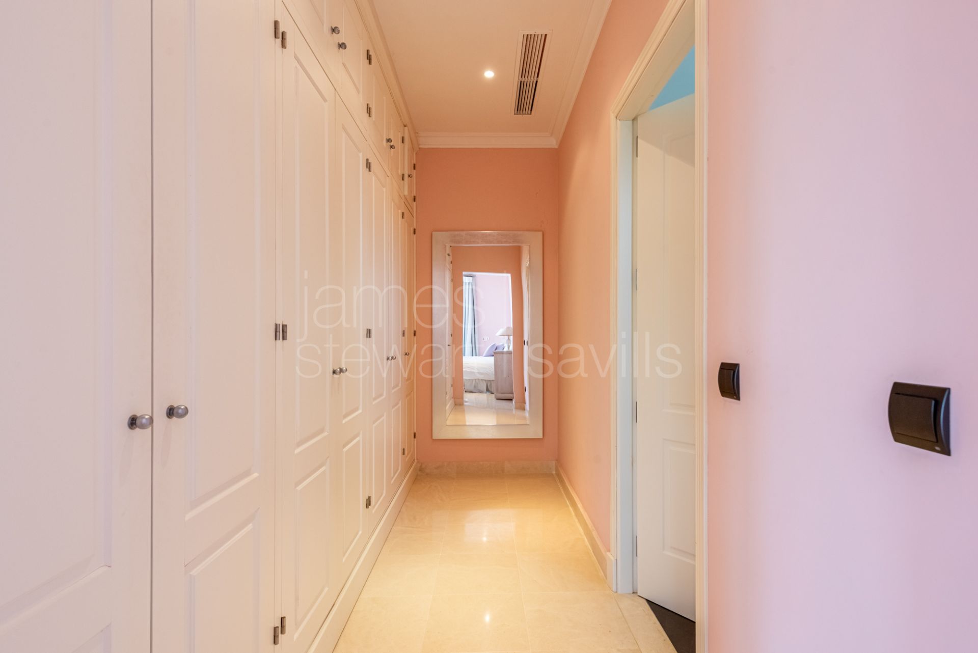 Elegant Golfside Villa with Sea Views in Almenara, Sotogrande Alto