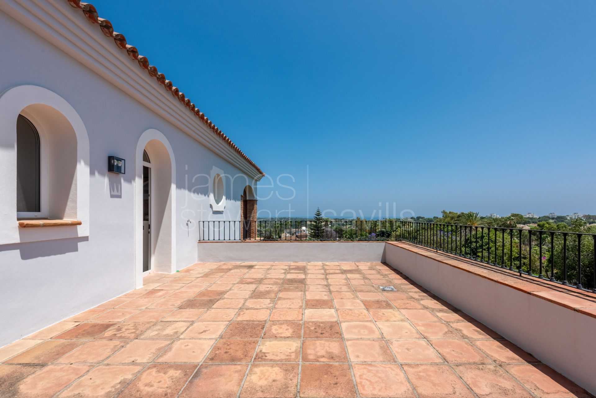 Elegant Golfside Villa with Sea Views in Almenara, Sotogrande Alto