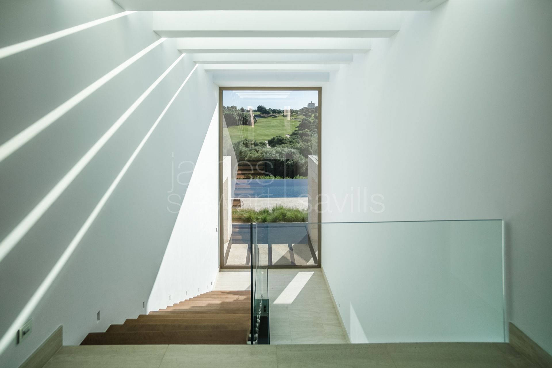 Contemporary 5-Bedroom Villa with Golf Views in La Reserva Sotogrande