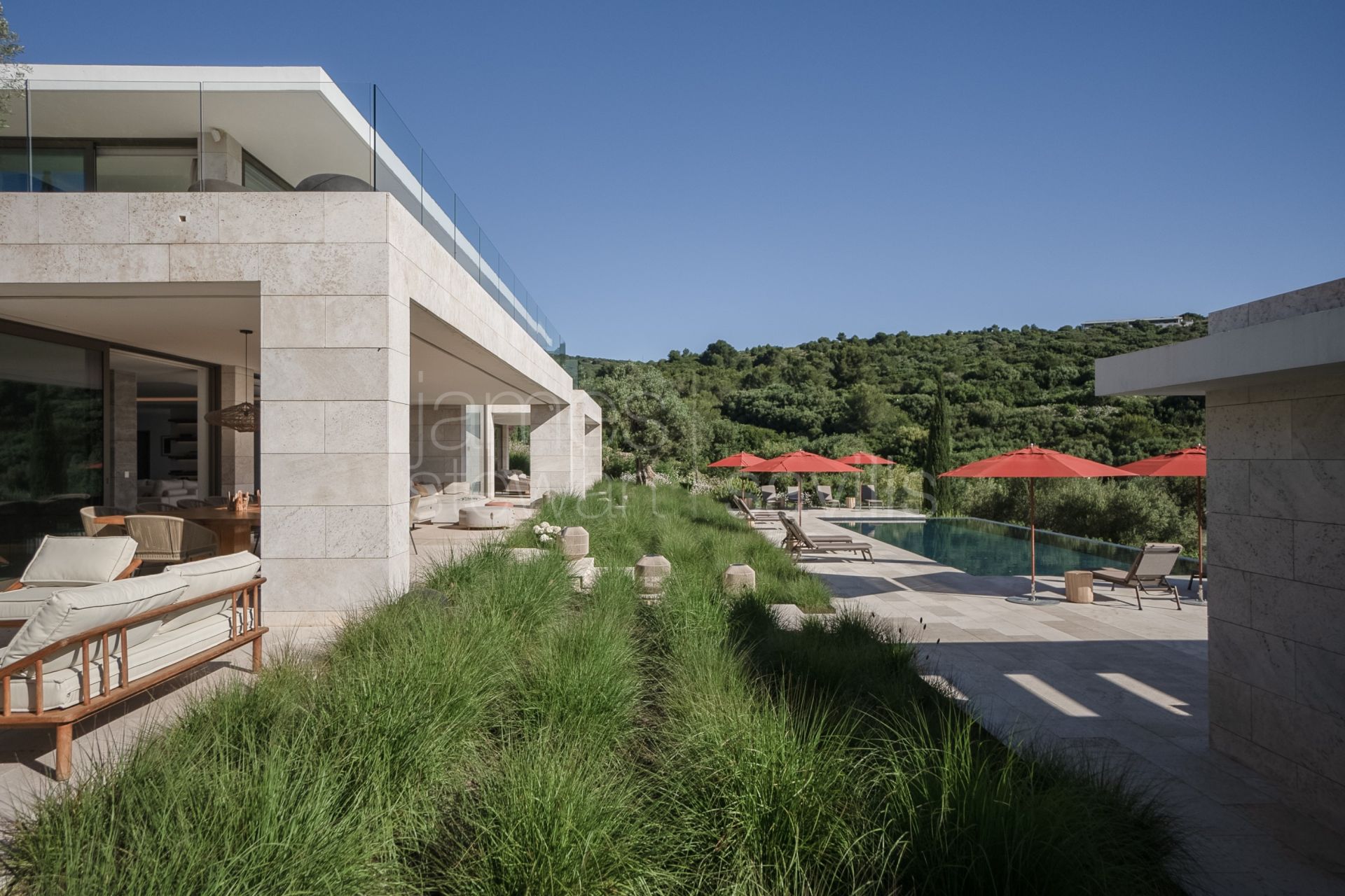 Contemporary 5-Bedroom Villa with Golf Views in La Reserva Sotogrande