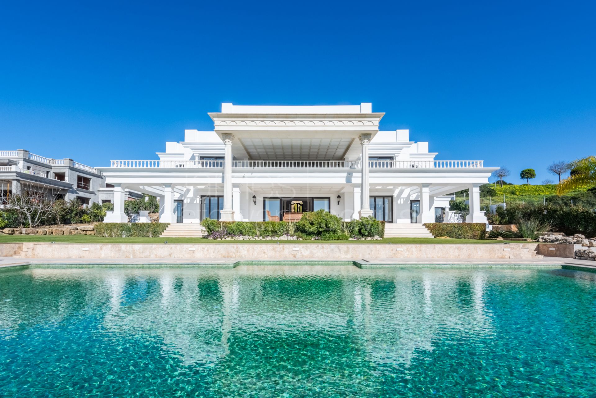 Elegant 5-Bedroom Villa with Indoor Spa and Panoramic Views in La Reserva, Sotogrande