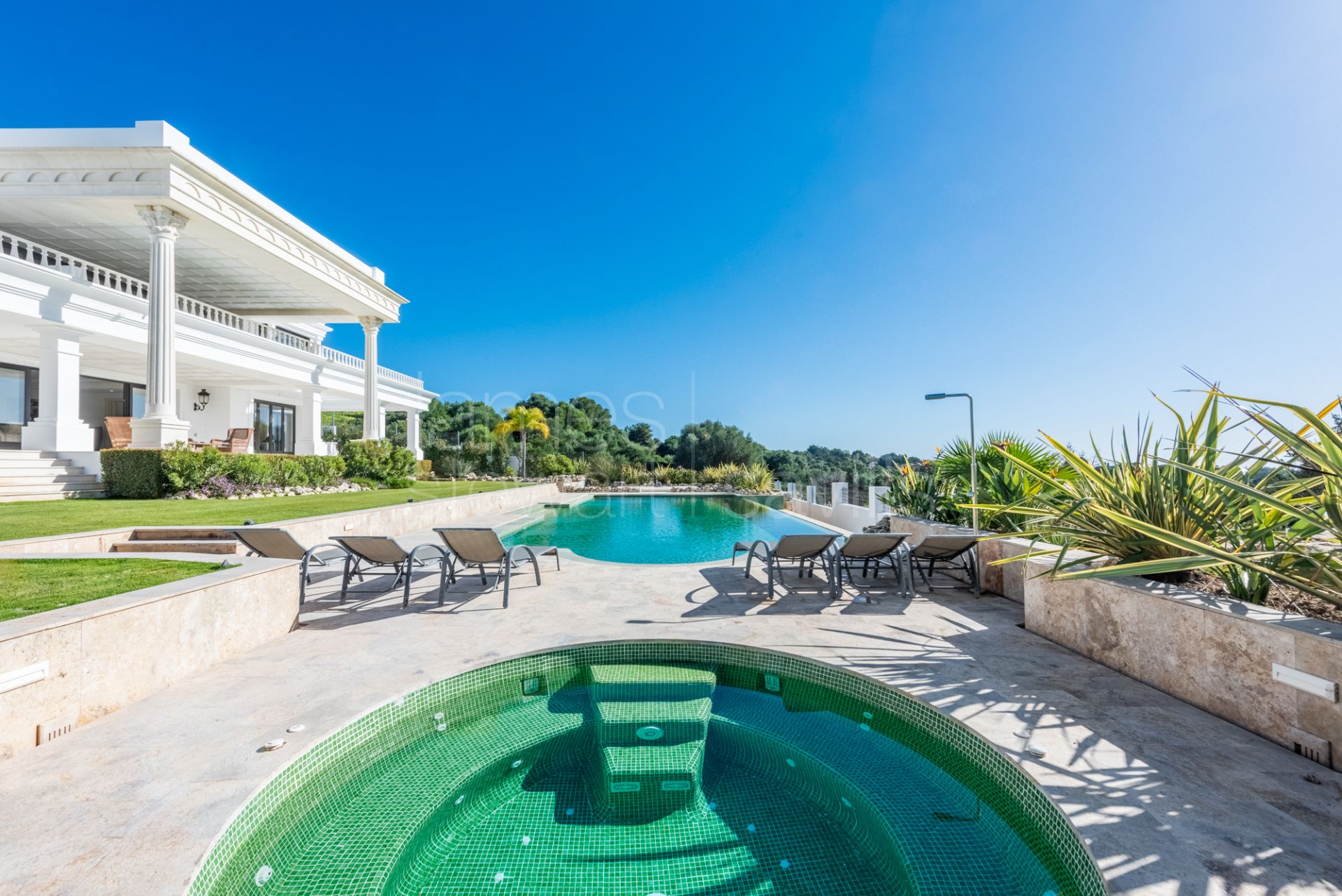 Elegant 5-Bedroom Villa with Indoor Spa and Panoramic Views in La Reserva, Sotogrande