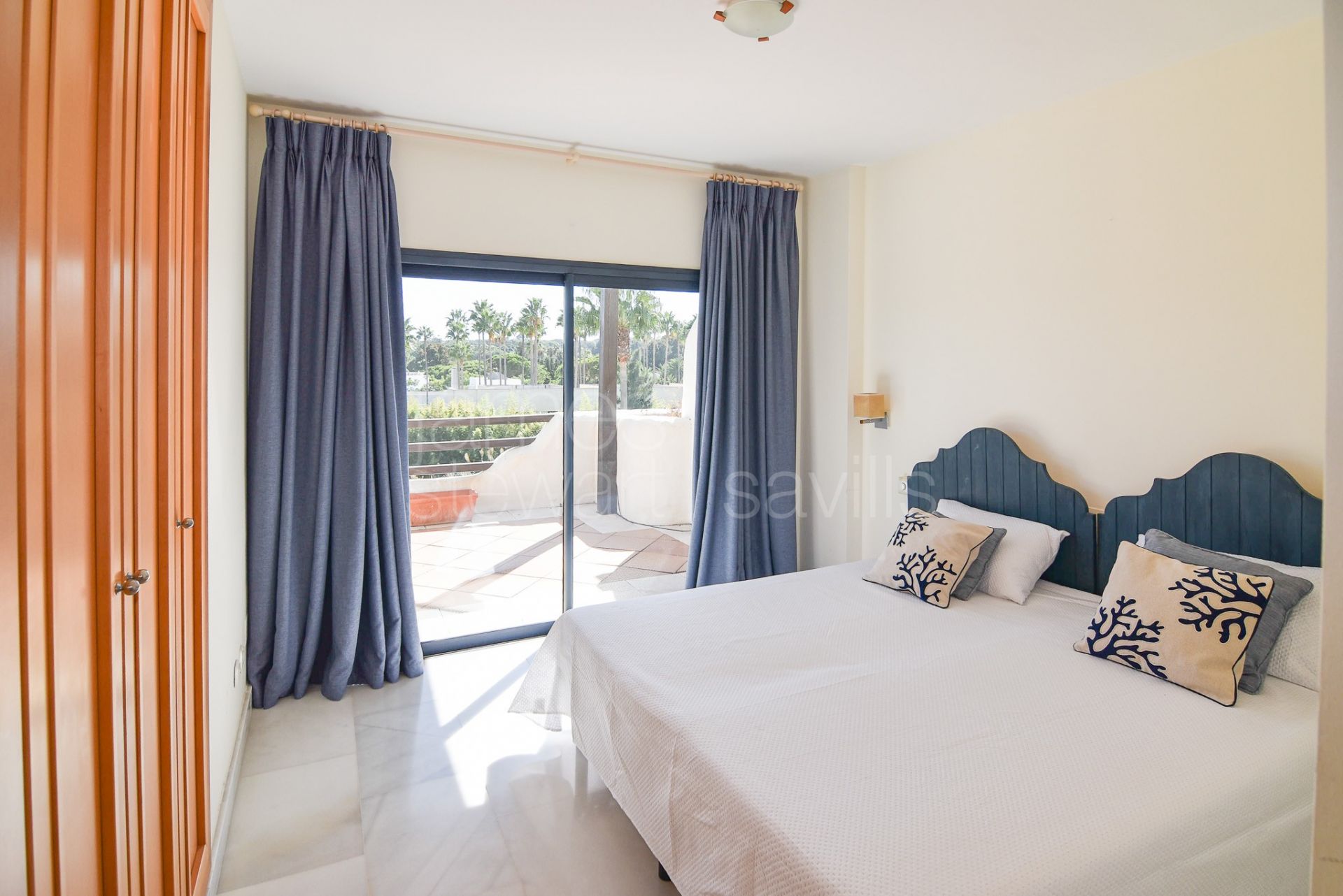 South-Facing Duplex Penthouse for Sale in El Polo de Sotogrande, Sotogrande Costa
