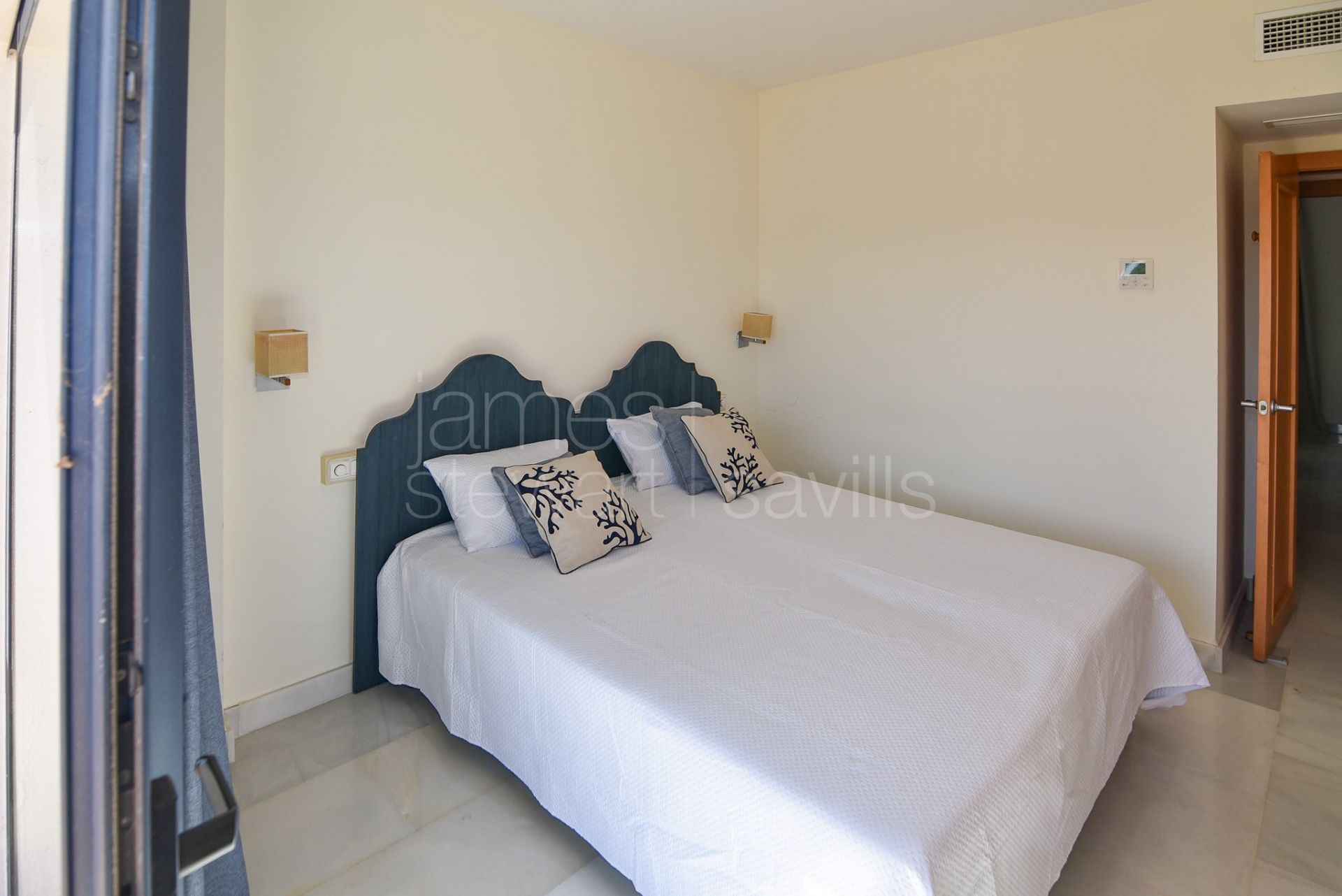 South-Facing Duplex Penthouse for Sale in El Polo de Sotogrande, Sotogrande Costa
