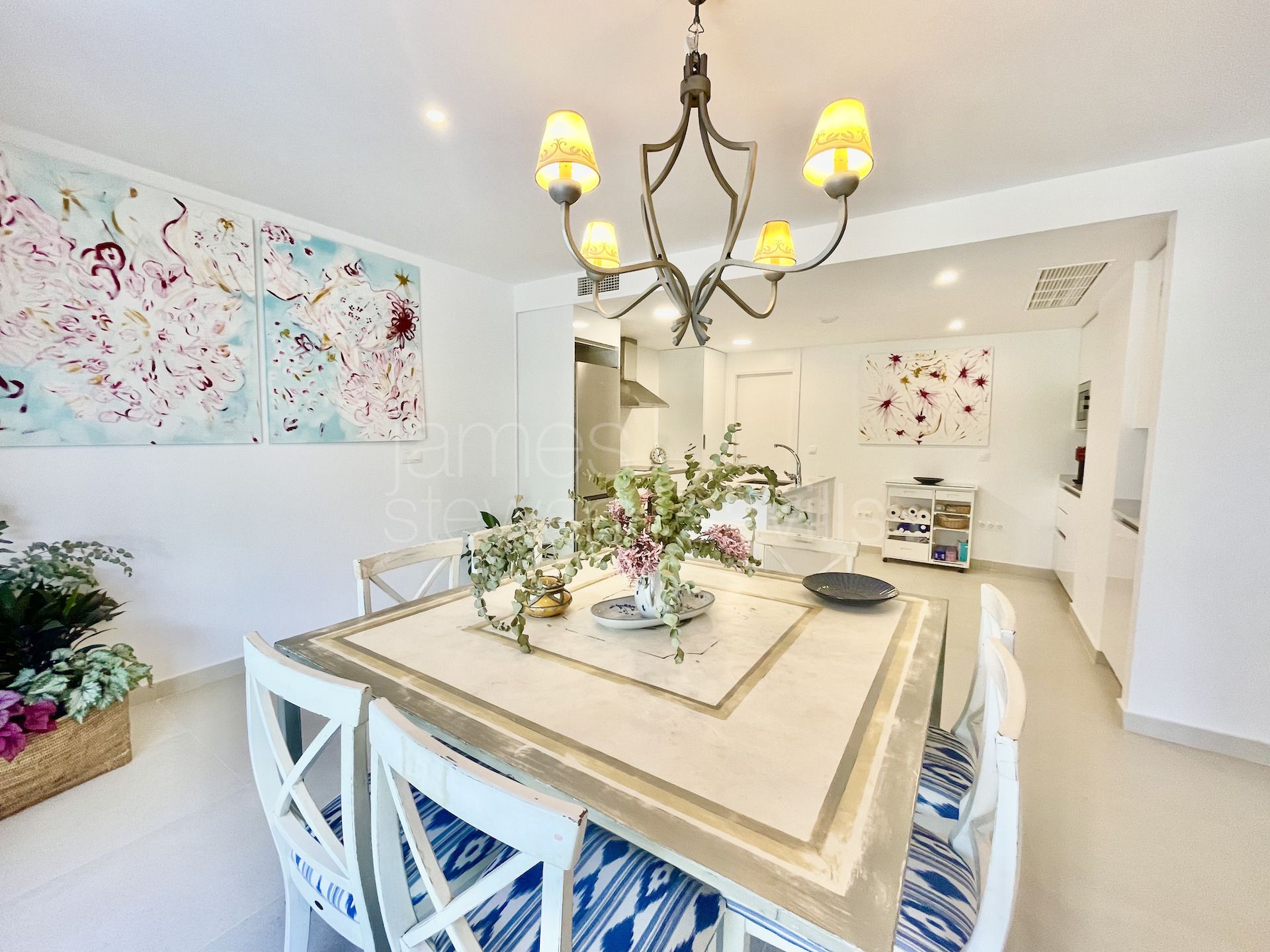 Moderno apartamento en planta baja en venta en Senda Chica, La Reserva de Sotogrande