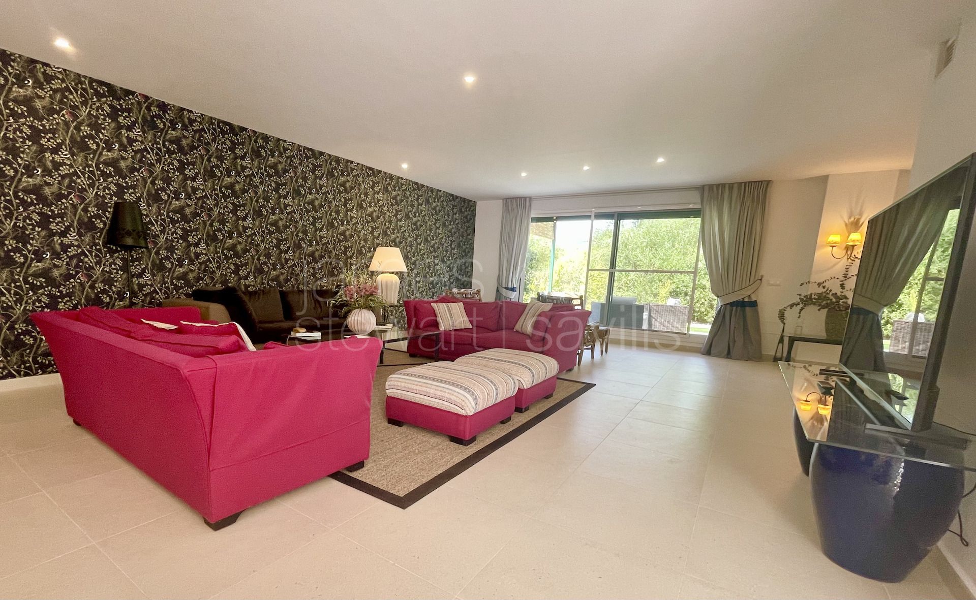 Moderno apartamento en planta baja en venta en Senda Chica, La Reserva de Sotogrande