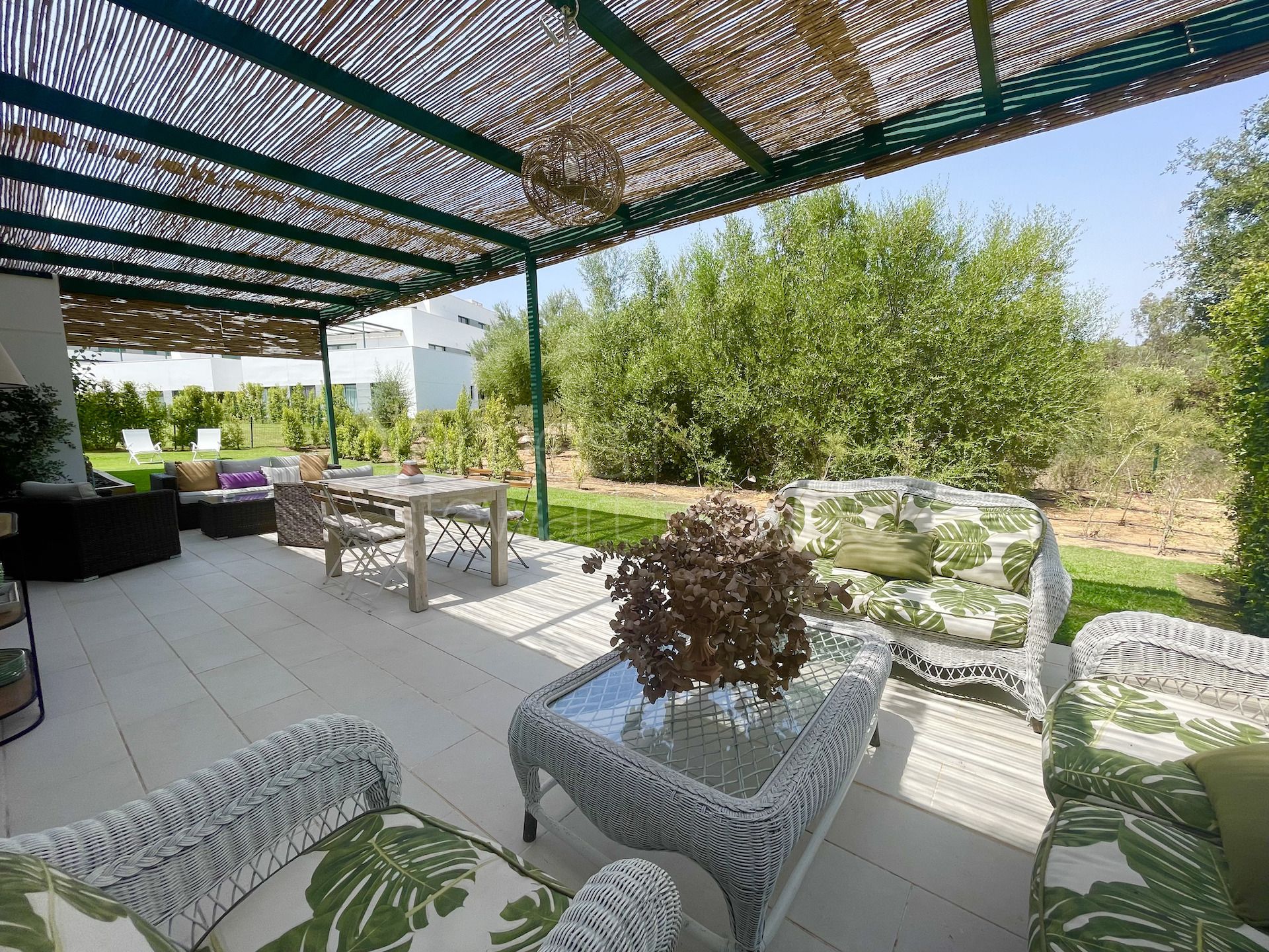 Moderno apartamento en planta baja en venta en Senda Chica, La Reserva de Sotogrande
